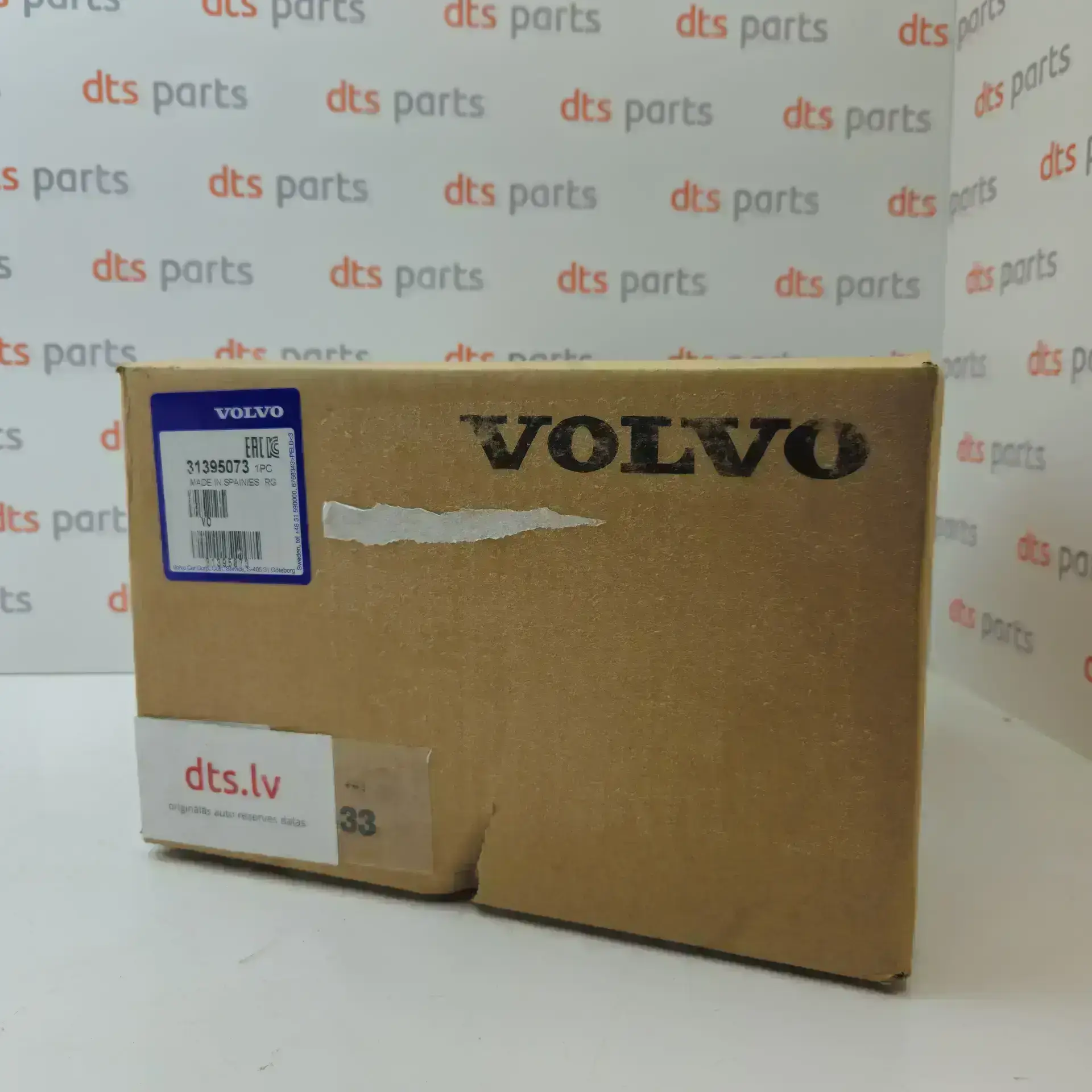 OEM Volvo 31395073 – Rear right outer taillight