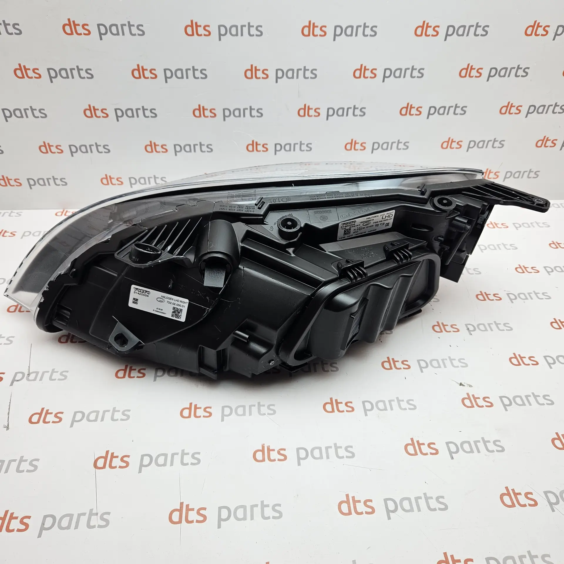 OEM Volvo 31420004 – Front right headlight