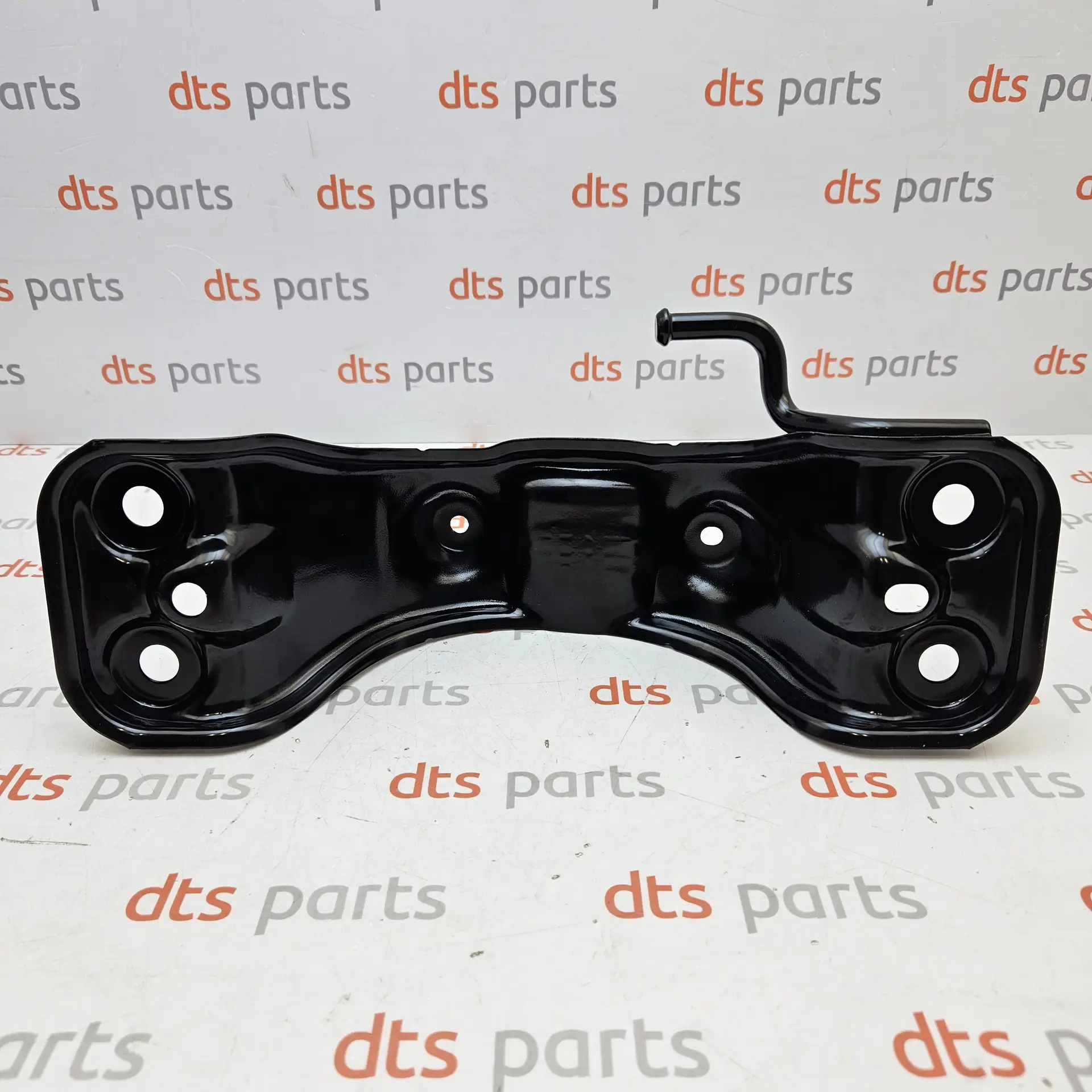 OEM Volvo 31437299 – Drive shaft cross member bracket