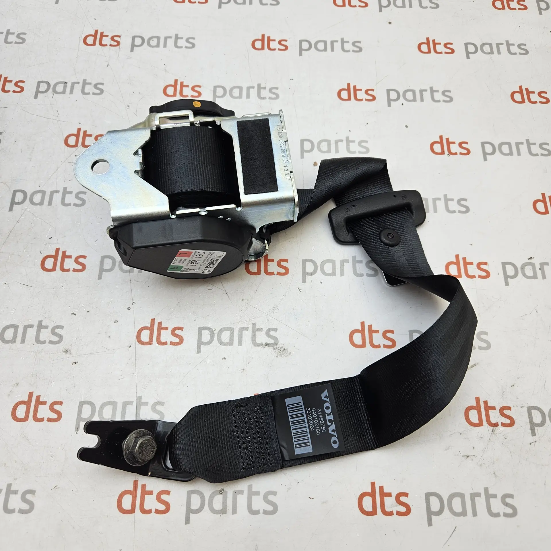 OEM Volvo 31462756 – Rear outer seat belt retractor assembly