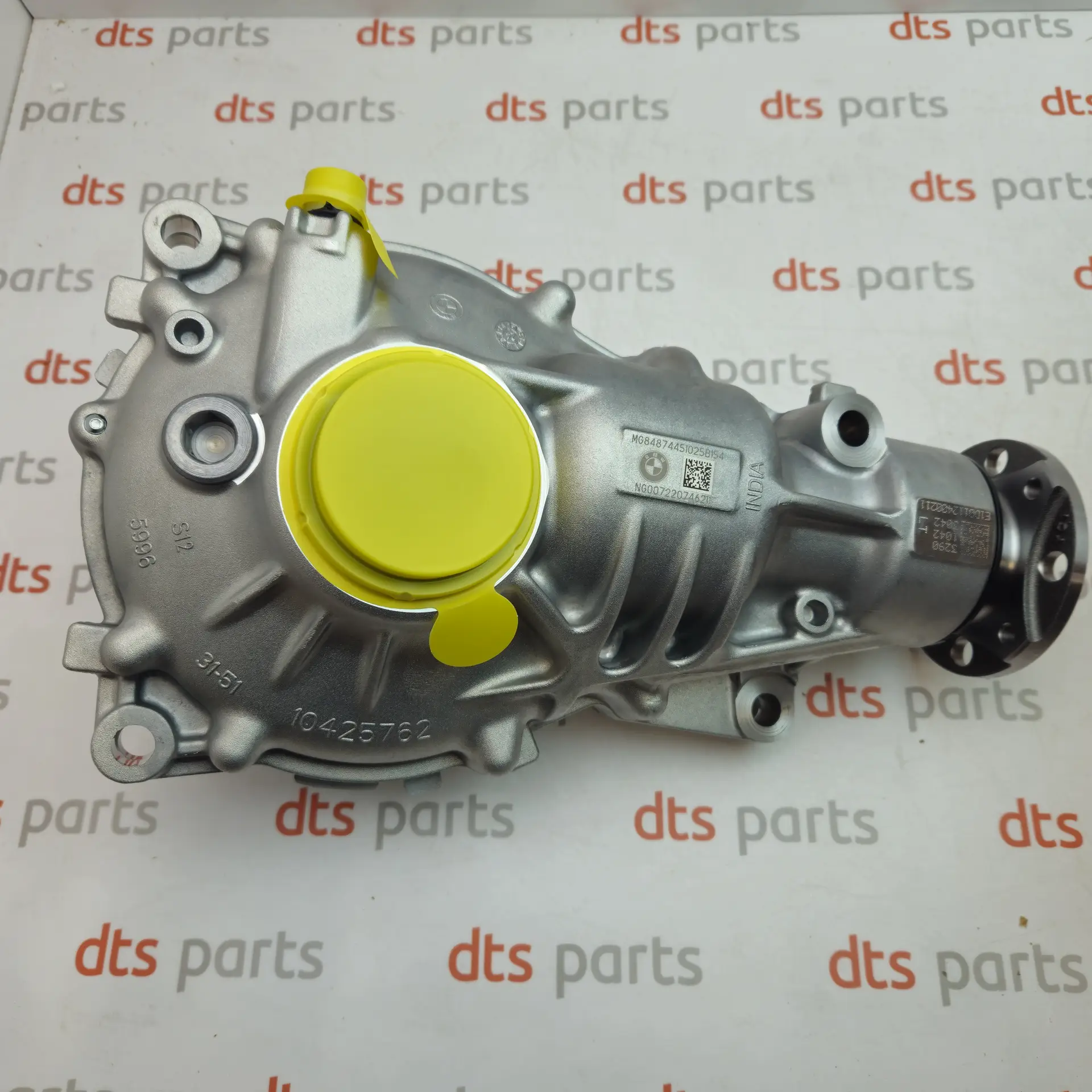 OEM BMW 31508487445 – Front axle differential assembly