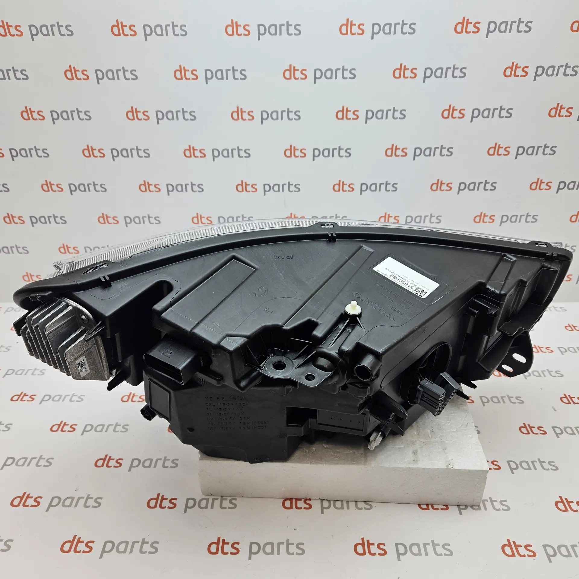 OEM Volvo 31655989 – Front left LED healight