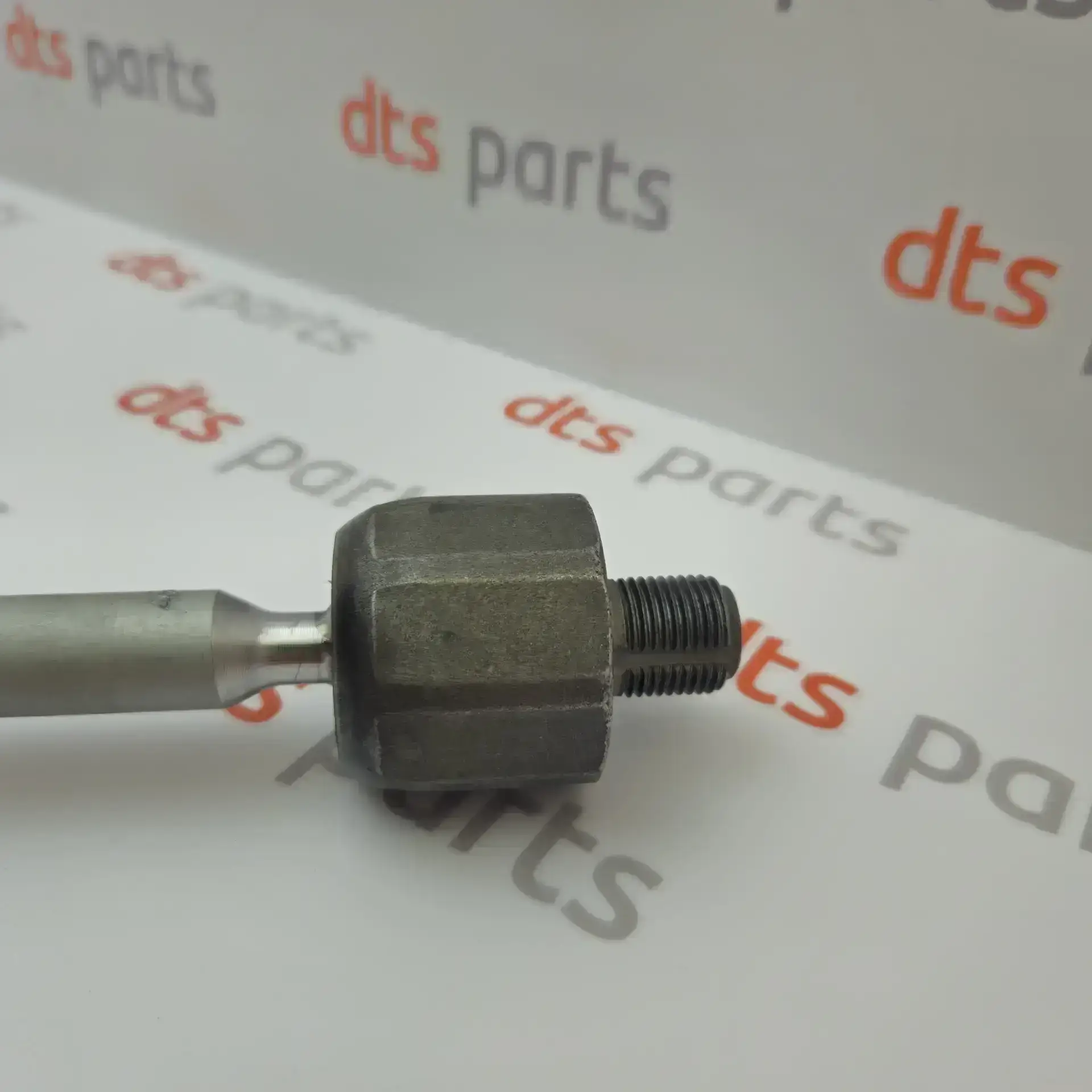 OEM BMW 32106784719 – Right steering tie rod
