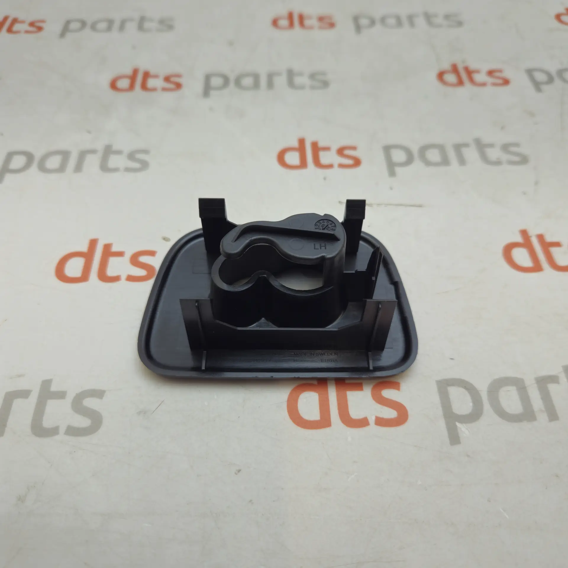 OEM Volvo 32130719 – Roof rack slot cover