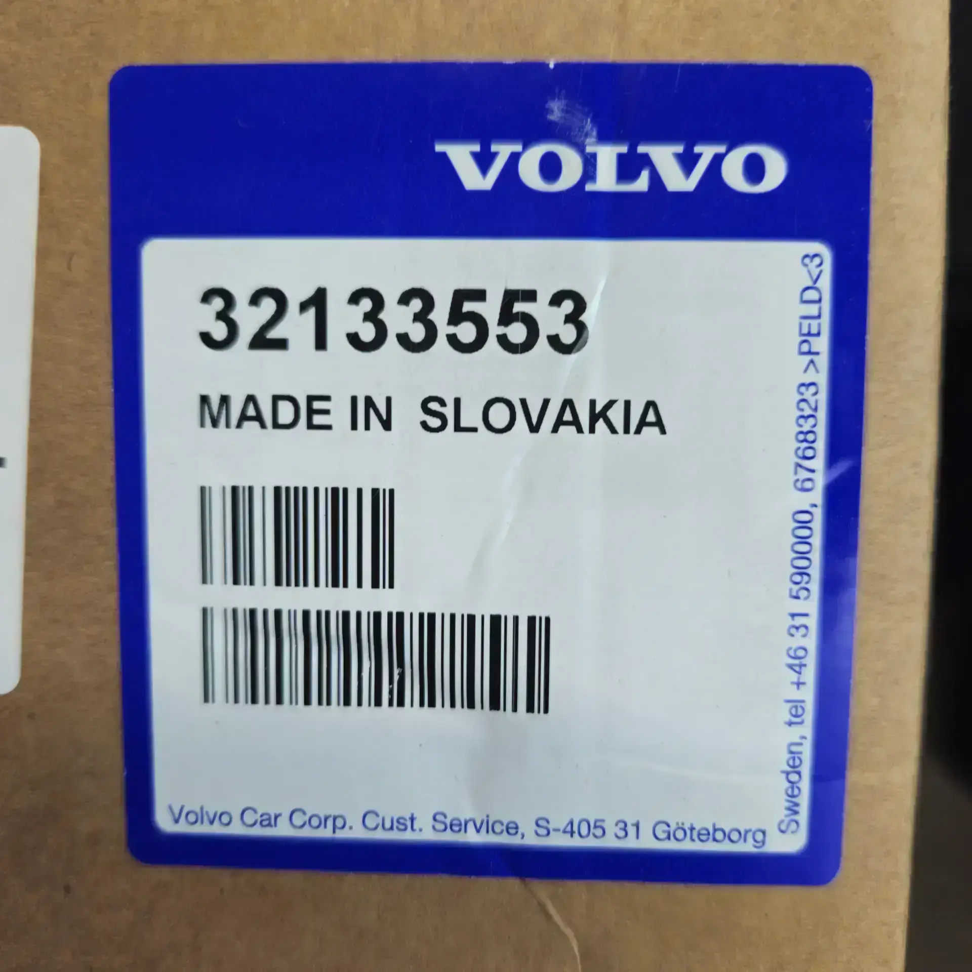 OEM Volvo 32133553 – Front right LED headlight