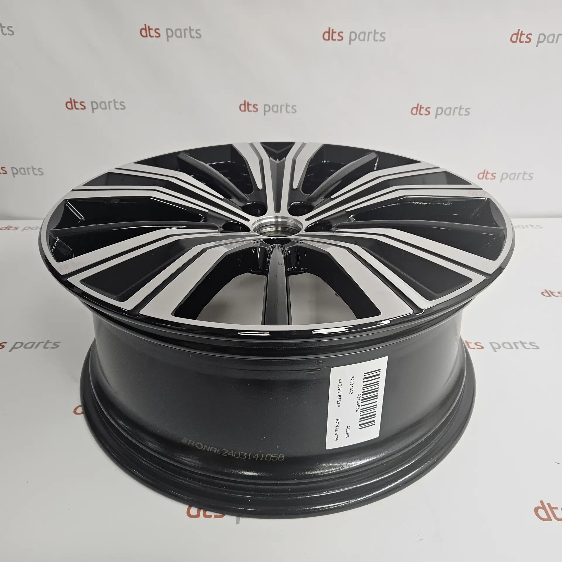OEM Volvo 32134532 – Wheel (20", 8x20", Black, Colour code: 019, Aluminum)