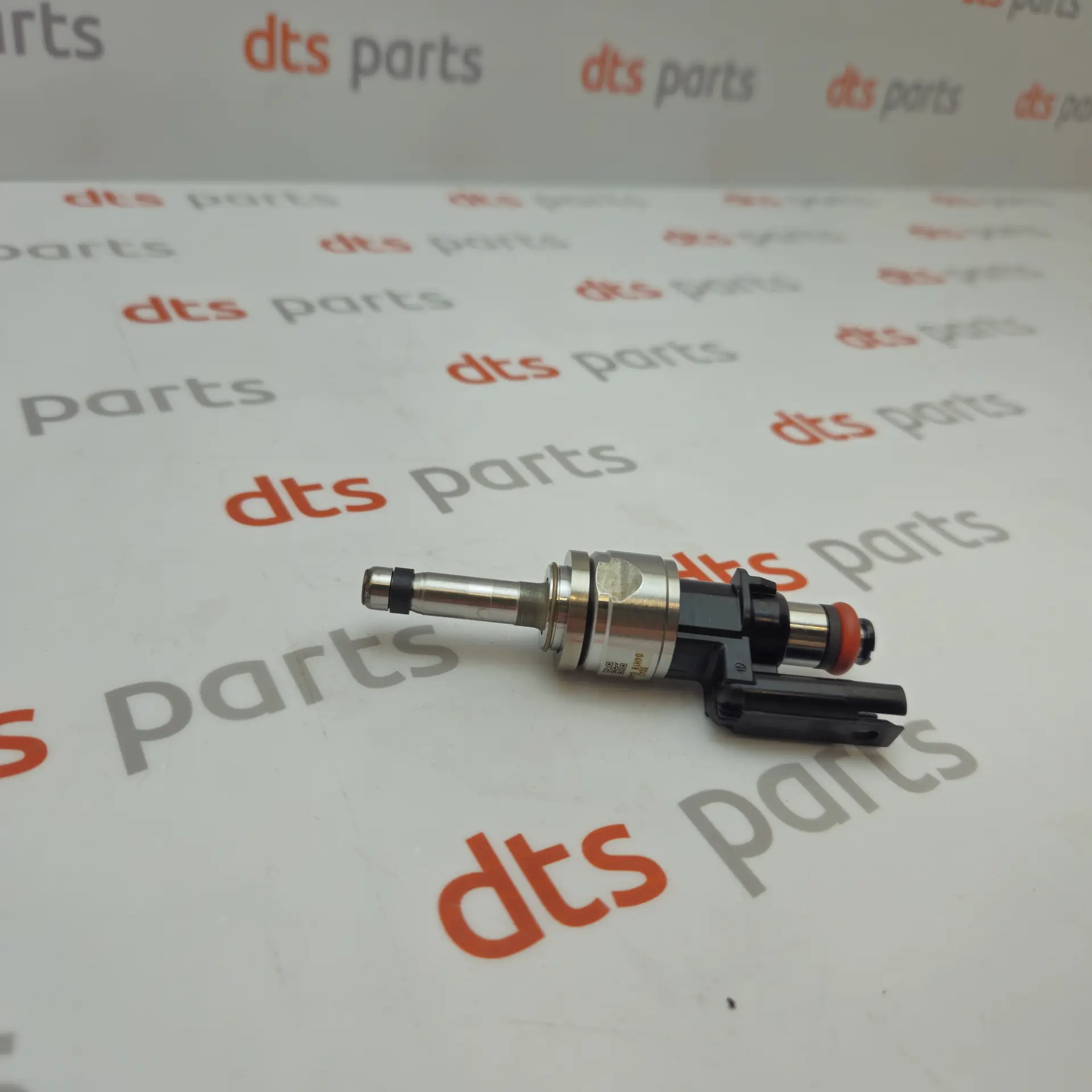 OEM Volvo 32140134 – Fuel injector