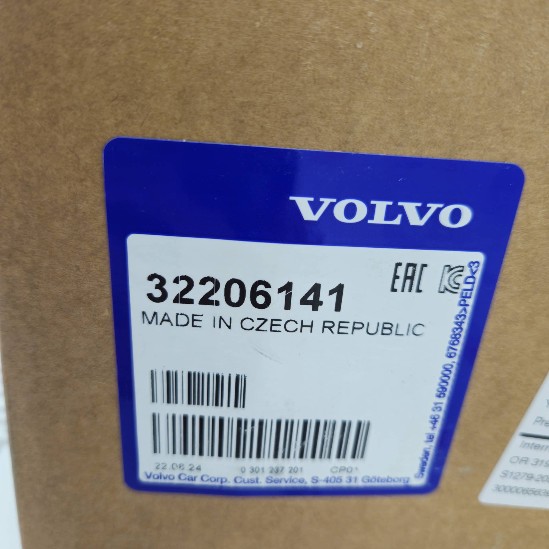 OEM Volvo 32206141 – Front left halogen headlight