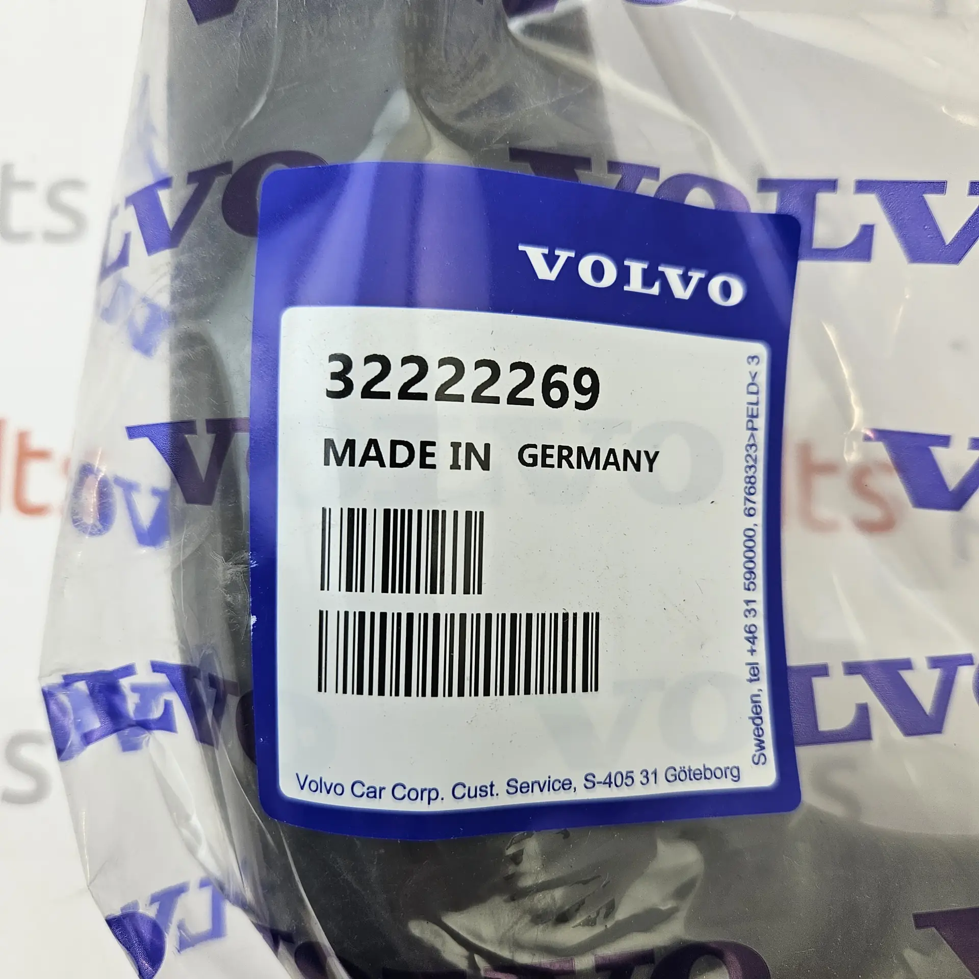 OEM Volvo 32222269 – Turbocharger lower intercooler charge air hose