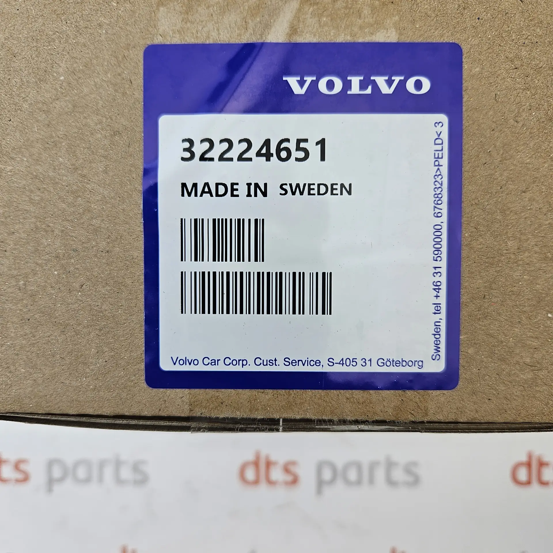 OEM Volvo 32224651 – Front engine crankshaft oil seal flange