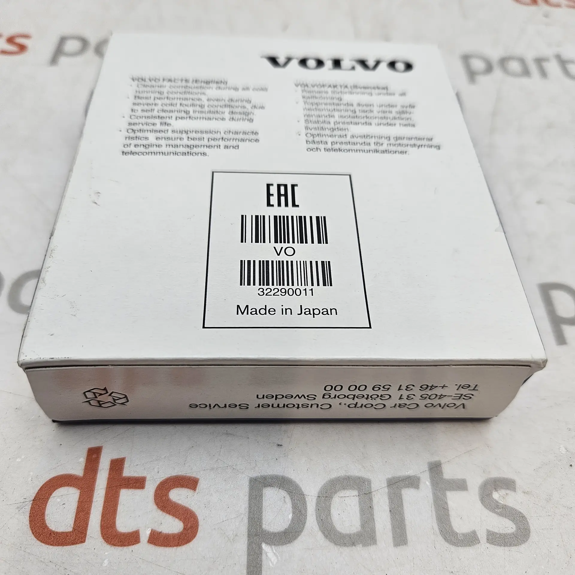 OEM Volvo 32290011 – Spark plug kit (Set of 4)