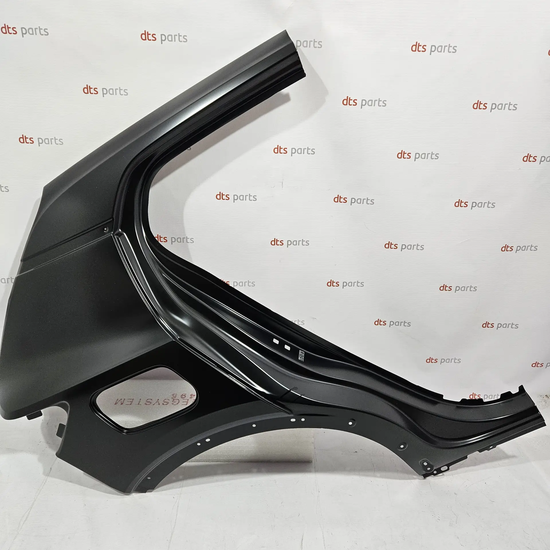 OEM Volvo 32310037 – Right rear quarter panel