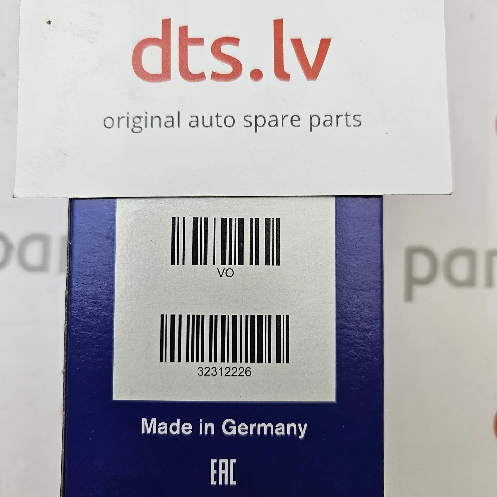 OEM Volvo 32312226 – Diesel fuel filter cartridge with water sensor port