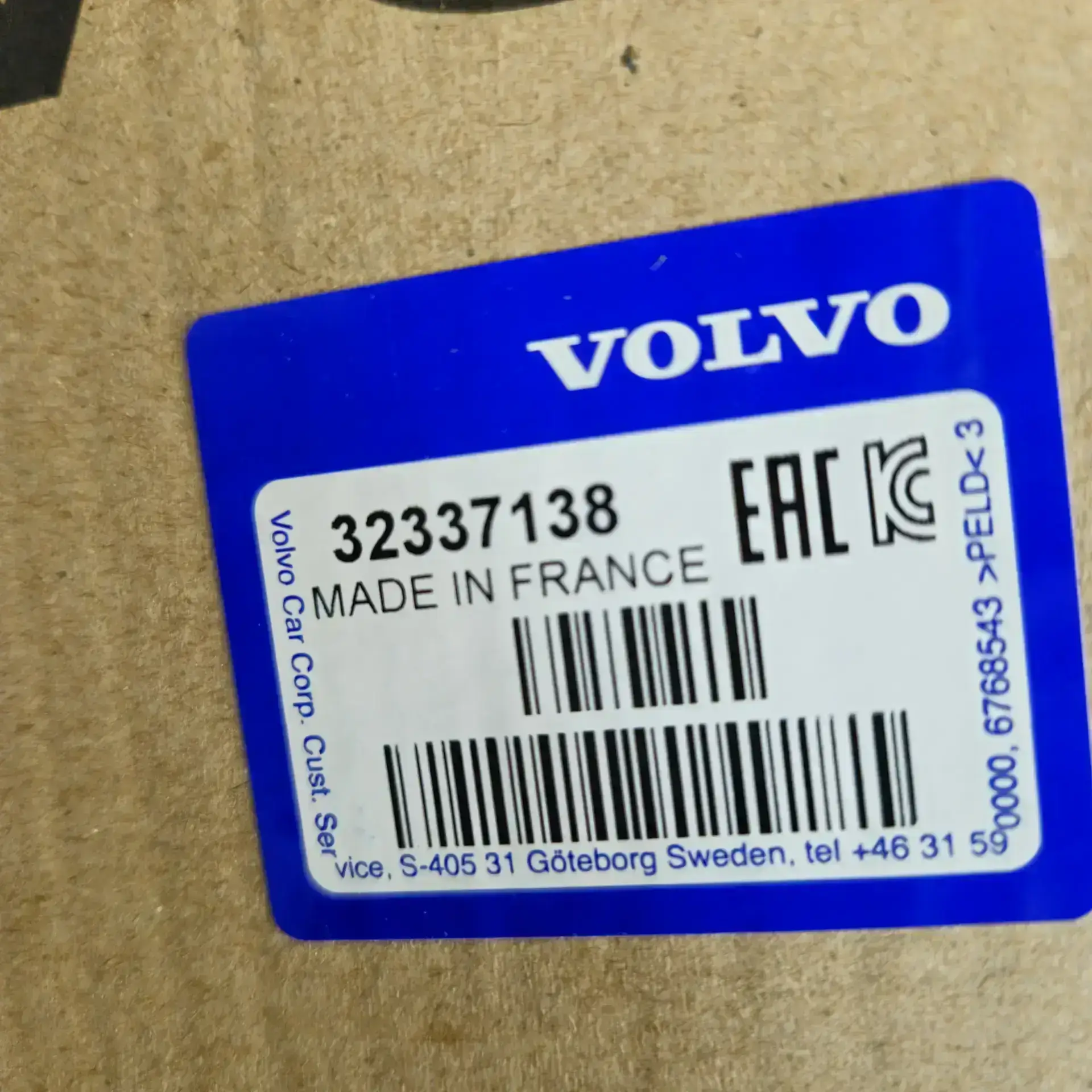 OEM Volvo 32337138 – Rear right outer taillight