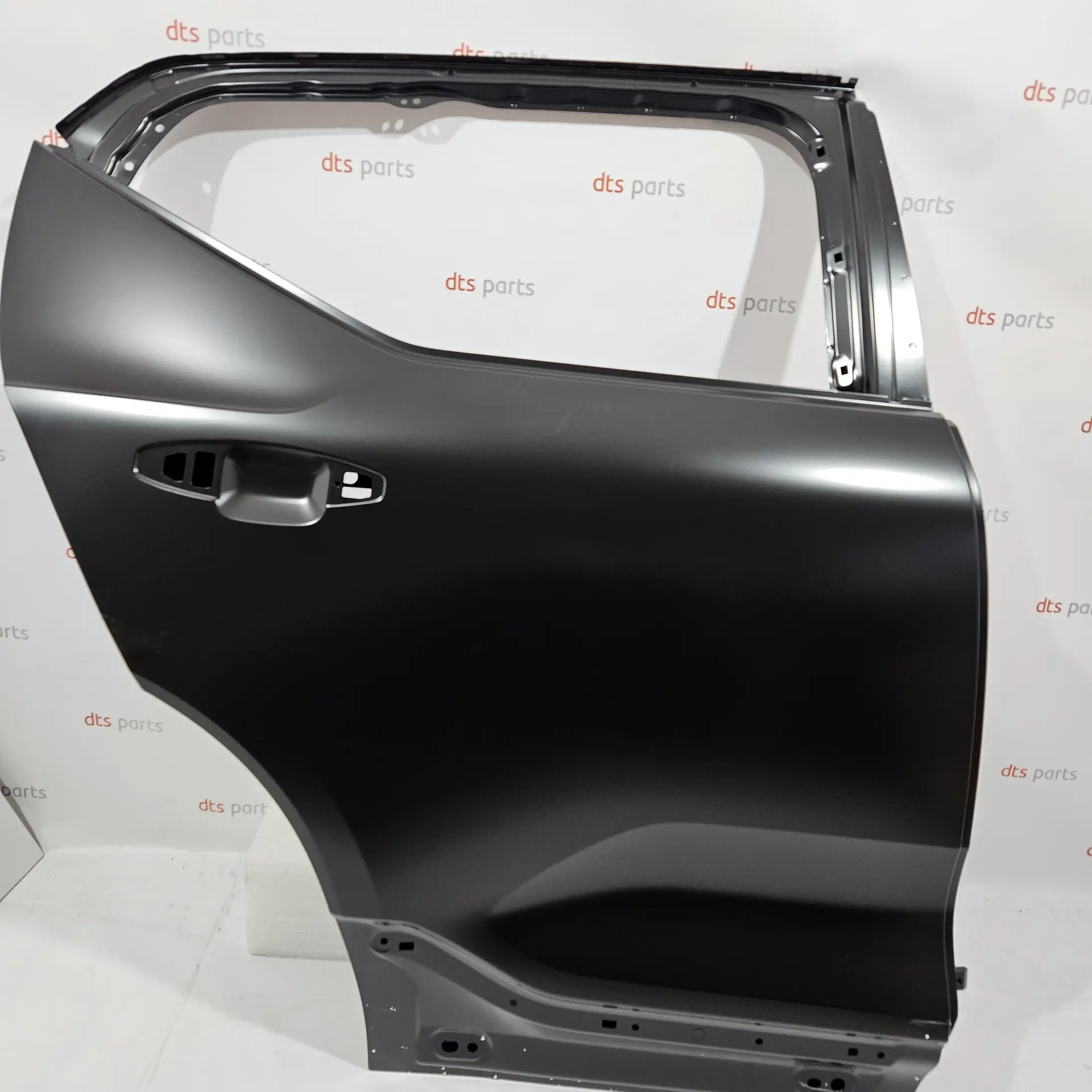 OEM Volvo 32399015 – Right rear door