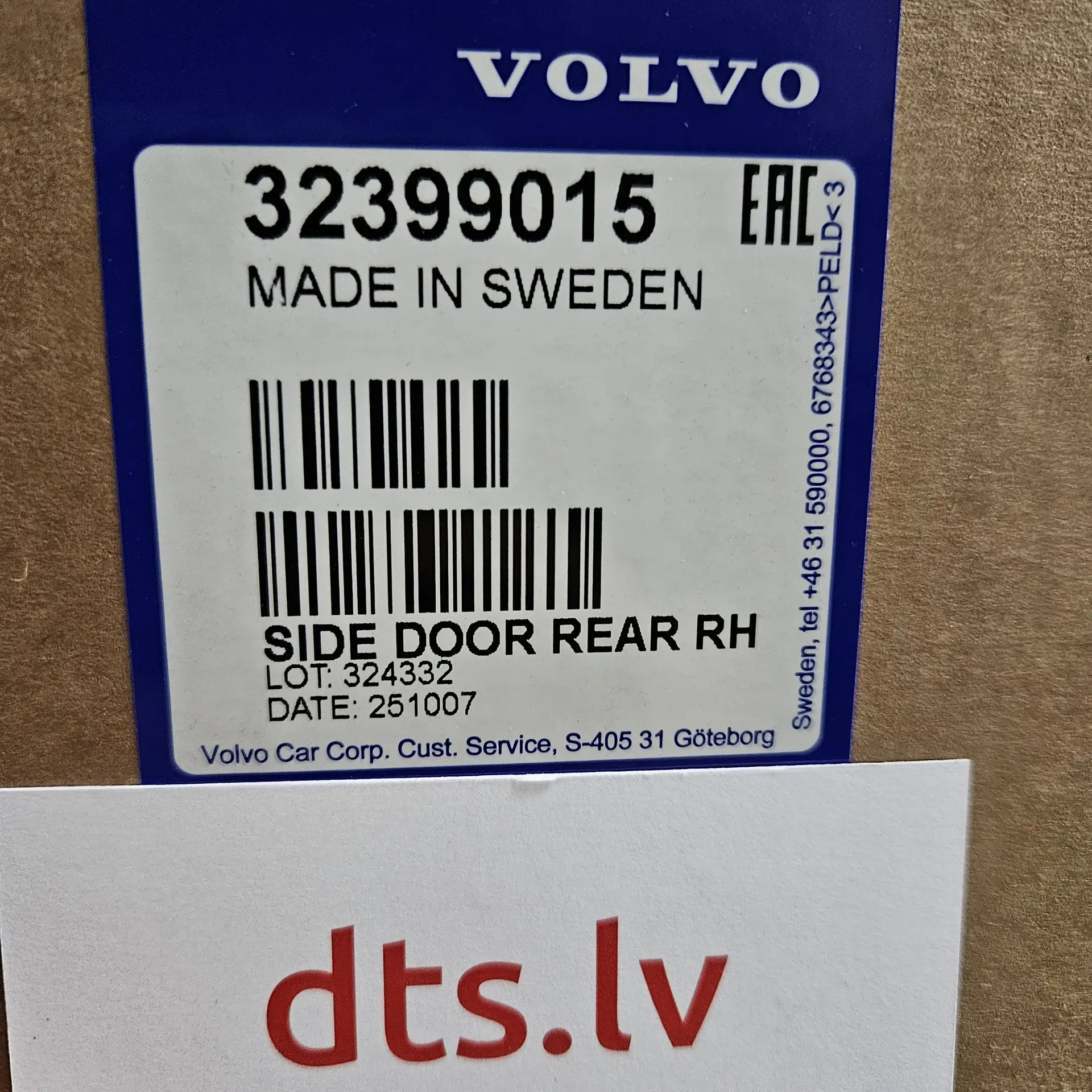 OEM Volvo 32399015 – Right rear door