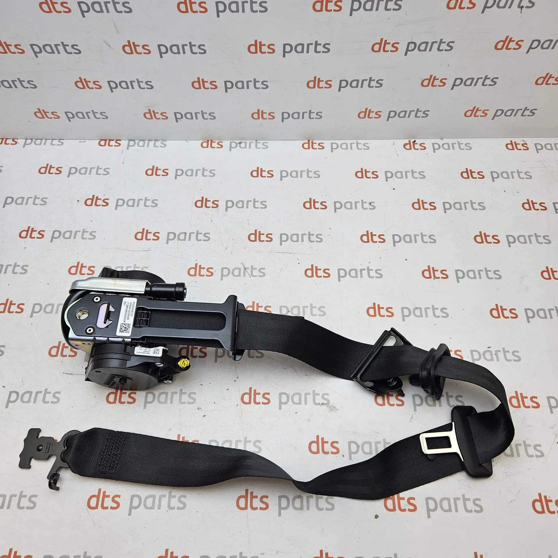OEM Volvo 32455731 – Interior seat belt safety restraint assembly