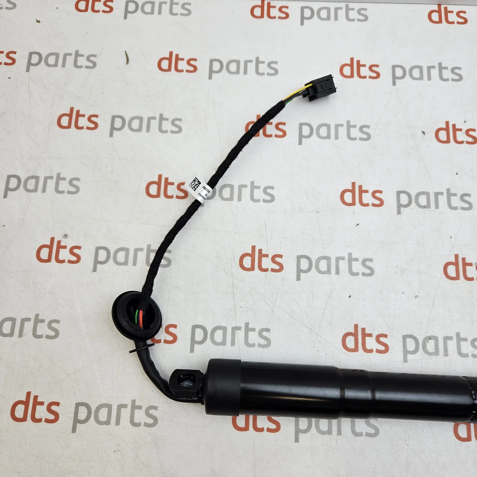 OEM Volvo 32466214 – Right electric tailgate gas strut lift automated drive unit