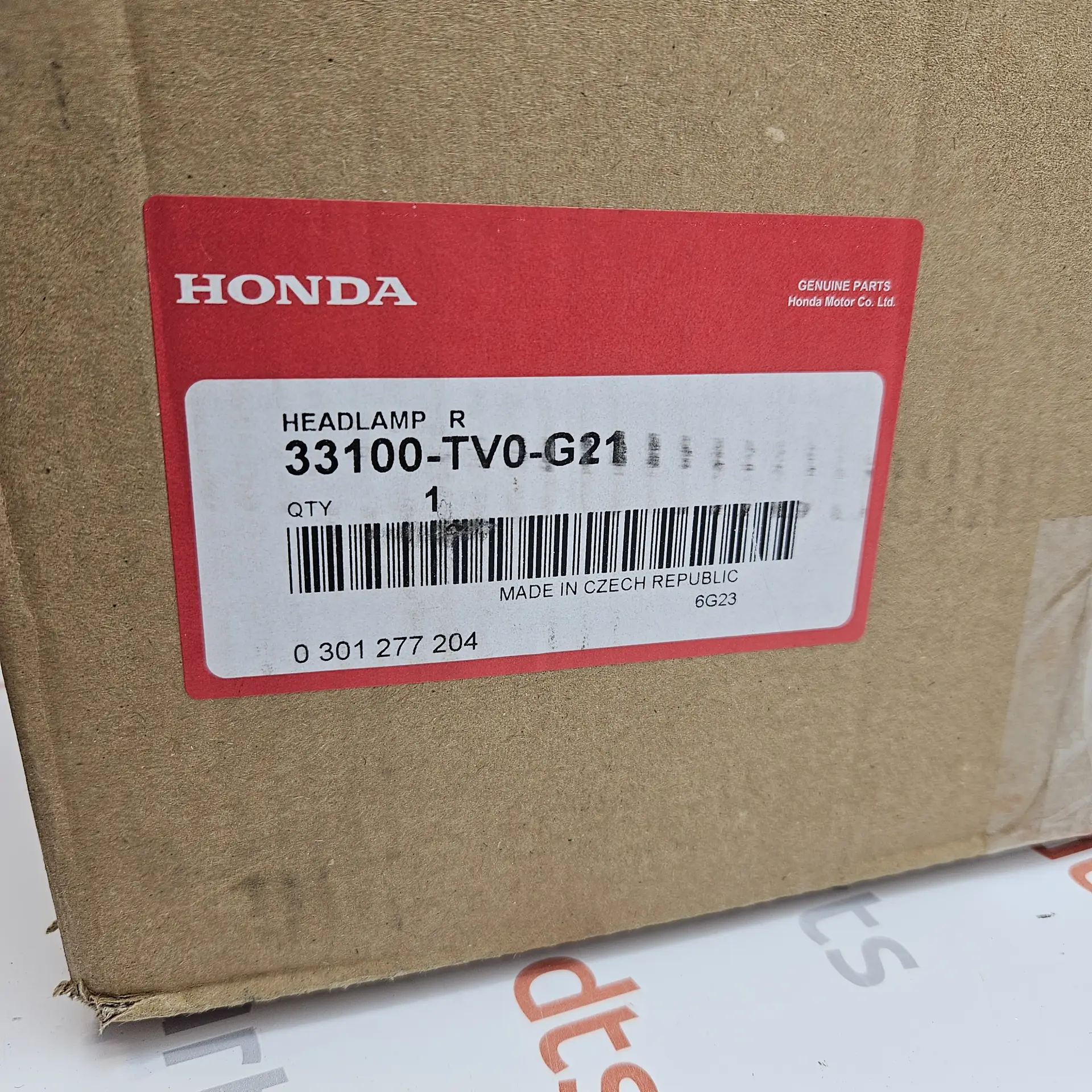 OEM Honda 33100TV0G21 – Front right halogen headlight assembly
