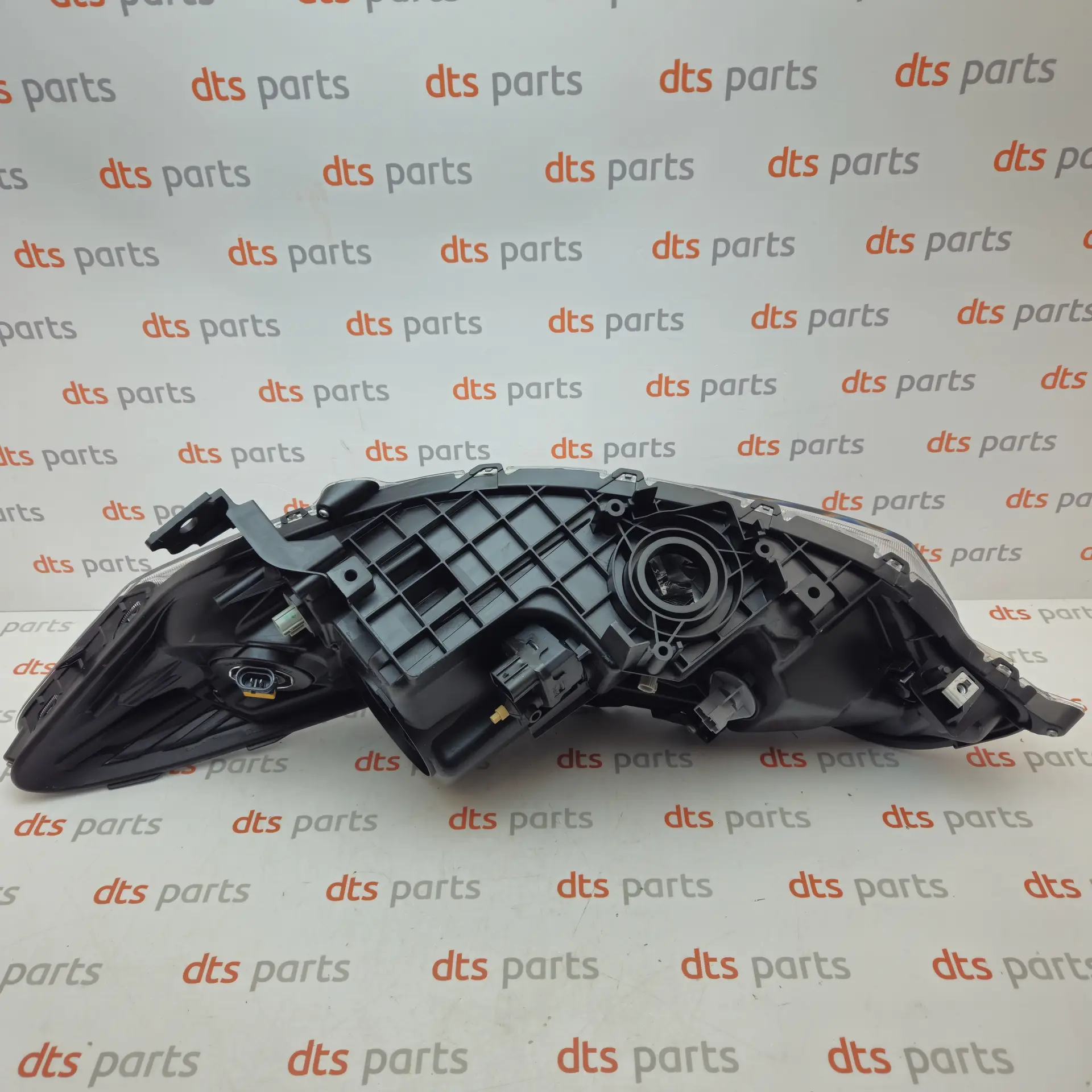 OEM Honda 33101TL0305 – Front right headlight