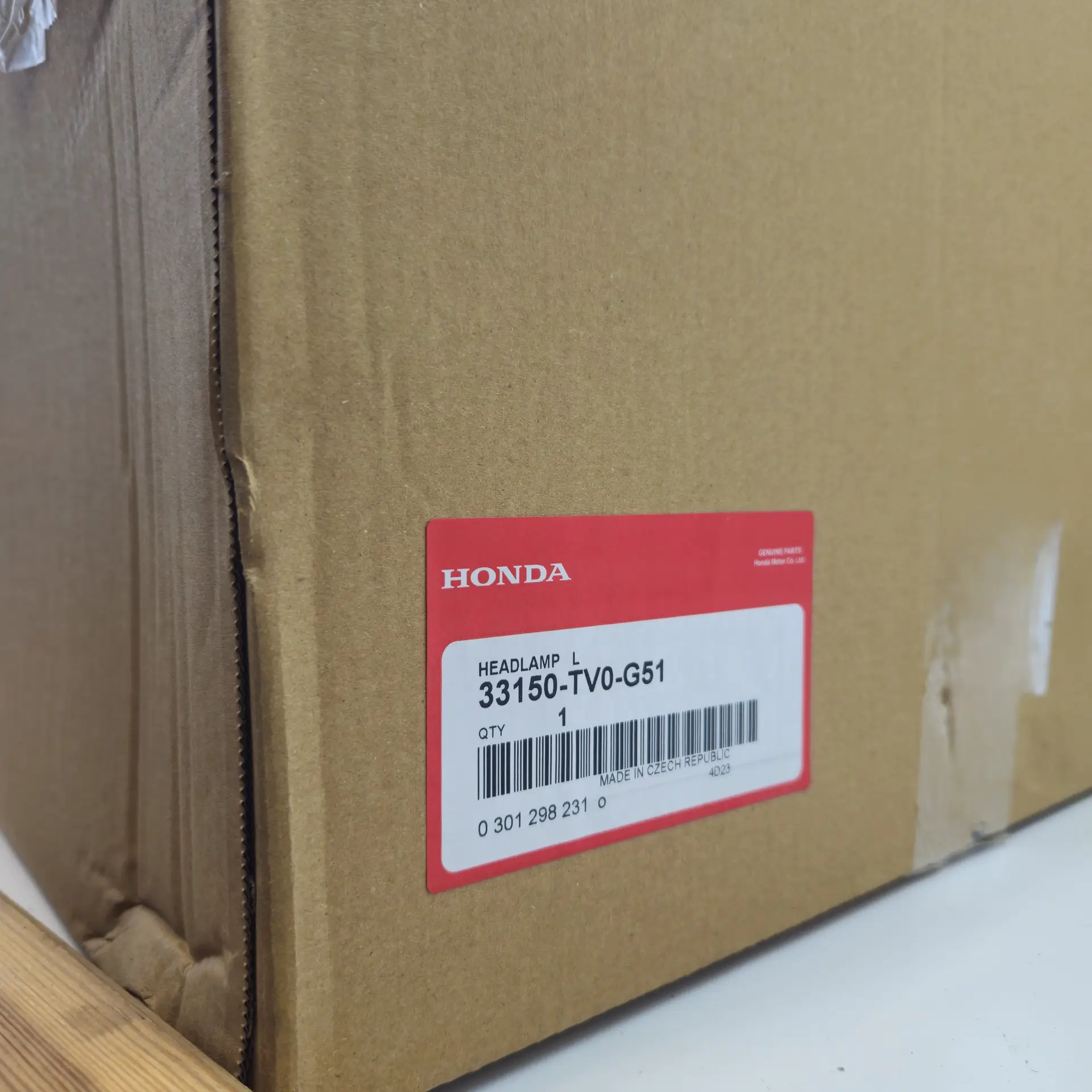 OEM Honda 33150TV0G51 – Front left LED hadlight