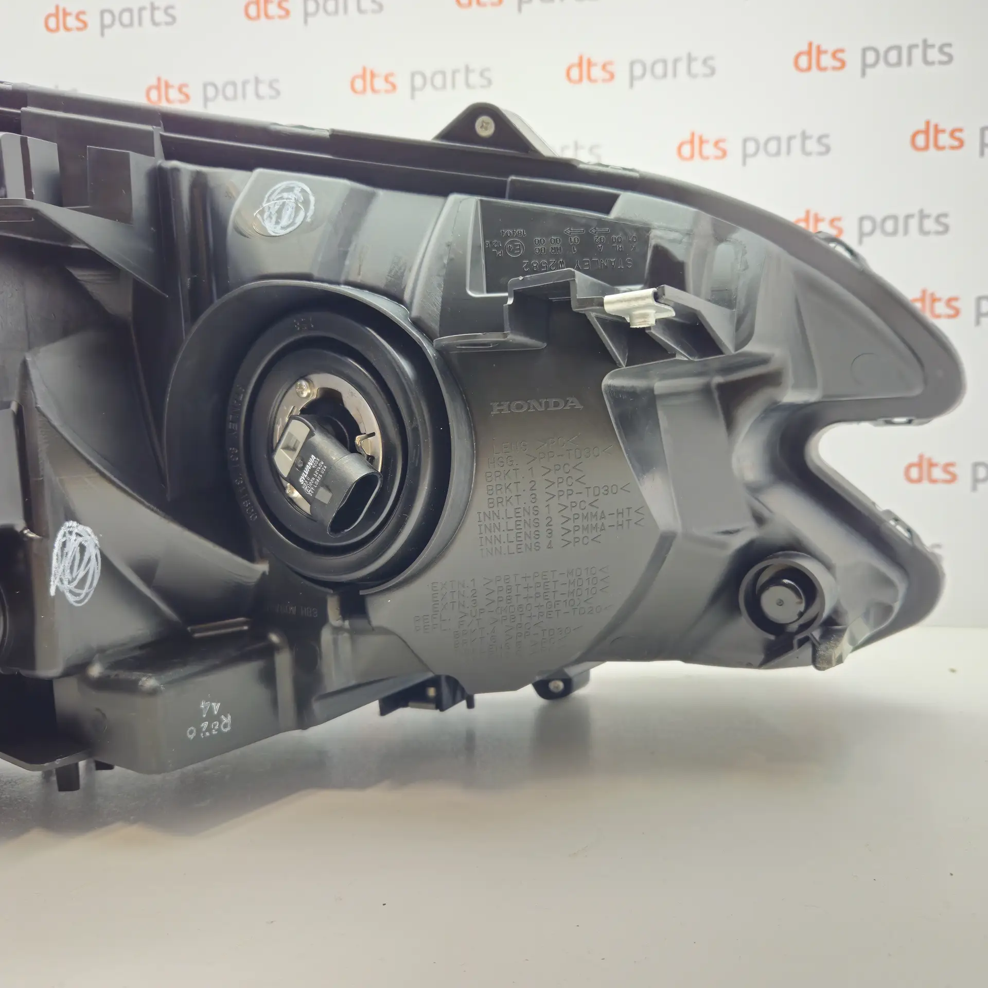 OEM Honda 33151T1GG61 – Front left headlight