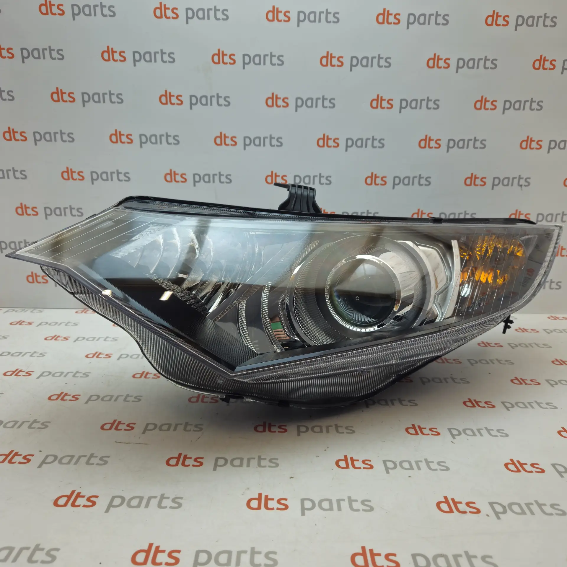 OEM Honda 33151TV0G31 – Left front headlight assembly