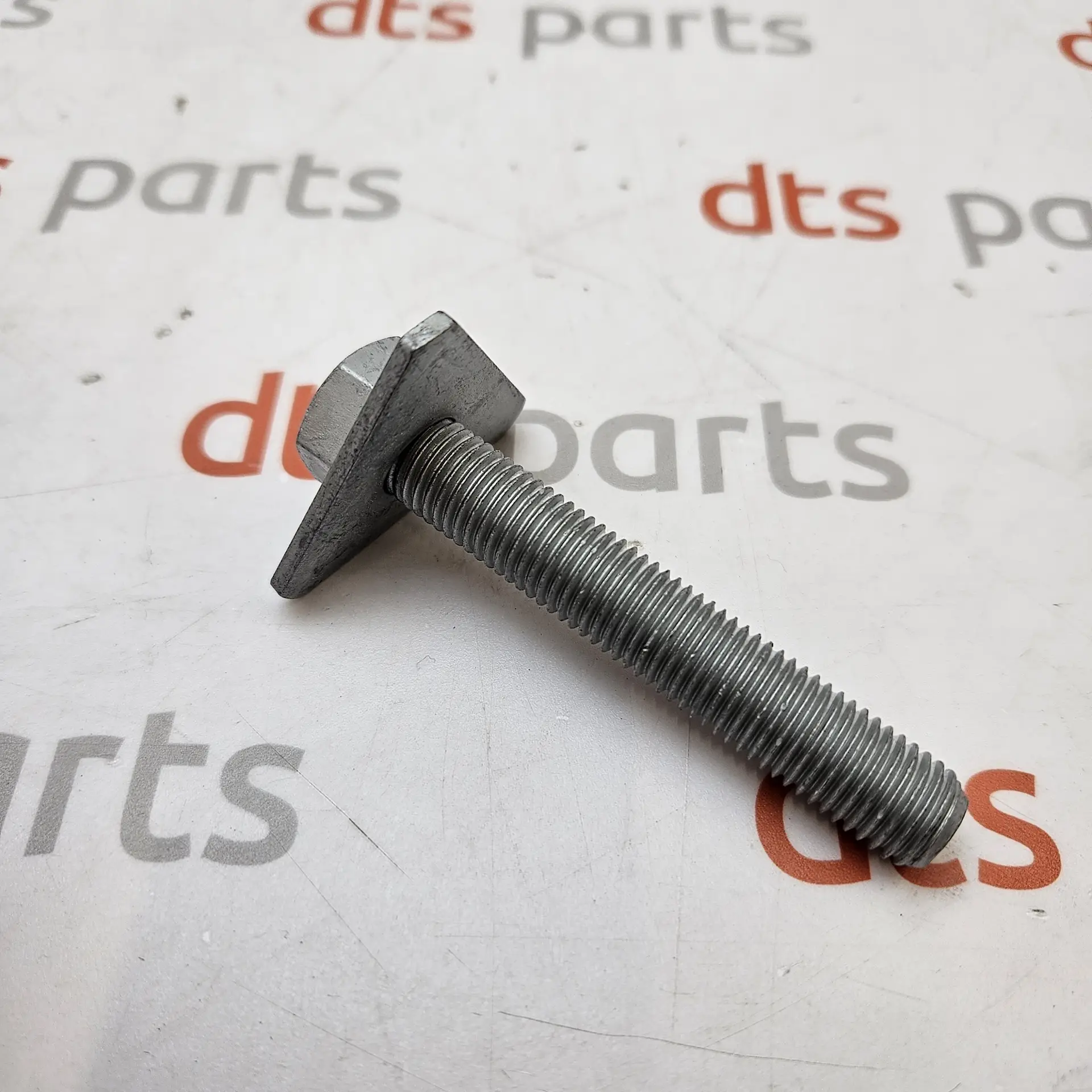 OEM BMW 33306793891 – Hexagon bolt with collar
