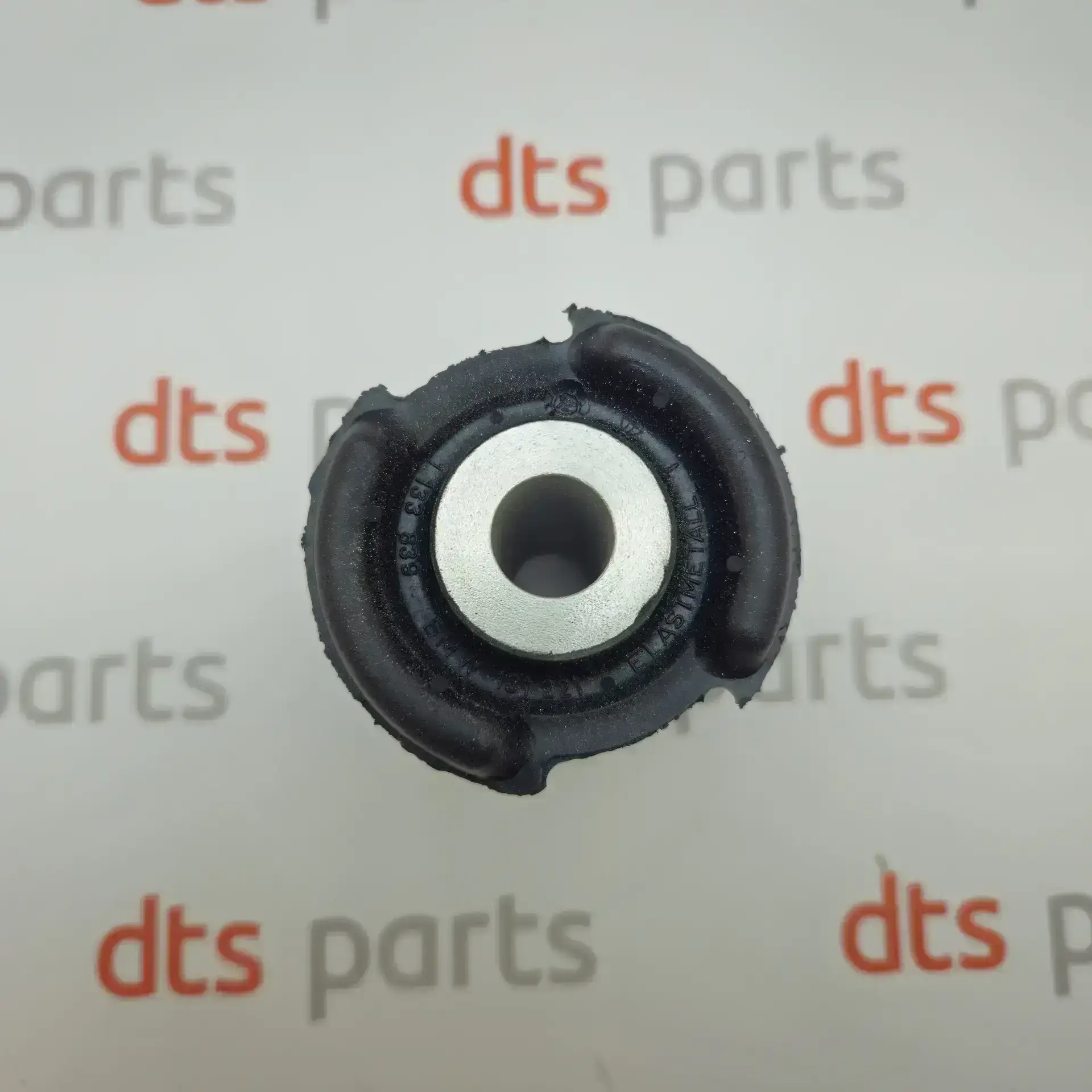 OEM BMW 33311133839 – Rear axle rubber mounting