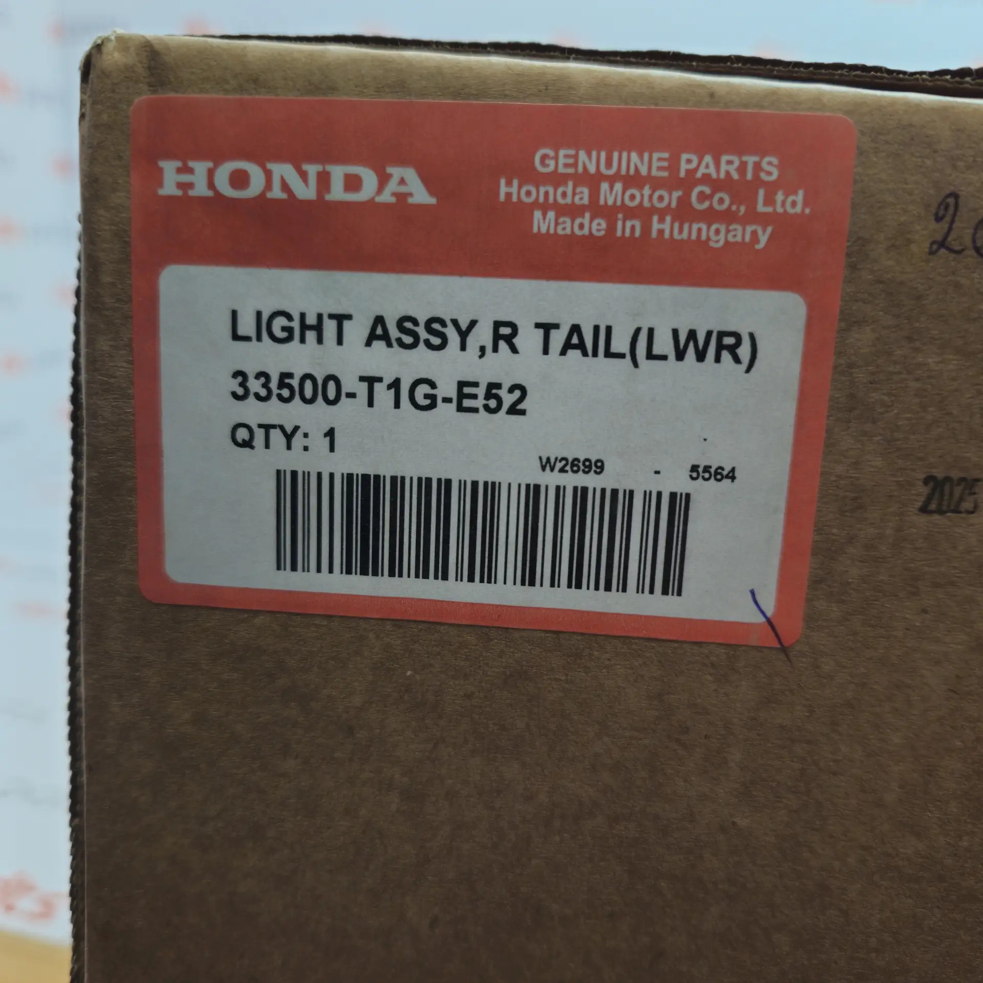 OEM Honda 33500T1GE52 – Right lower tail light assembly