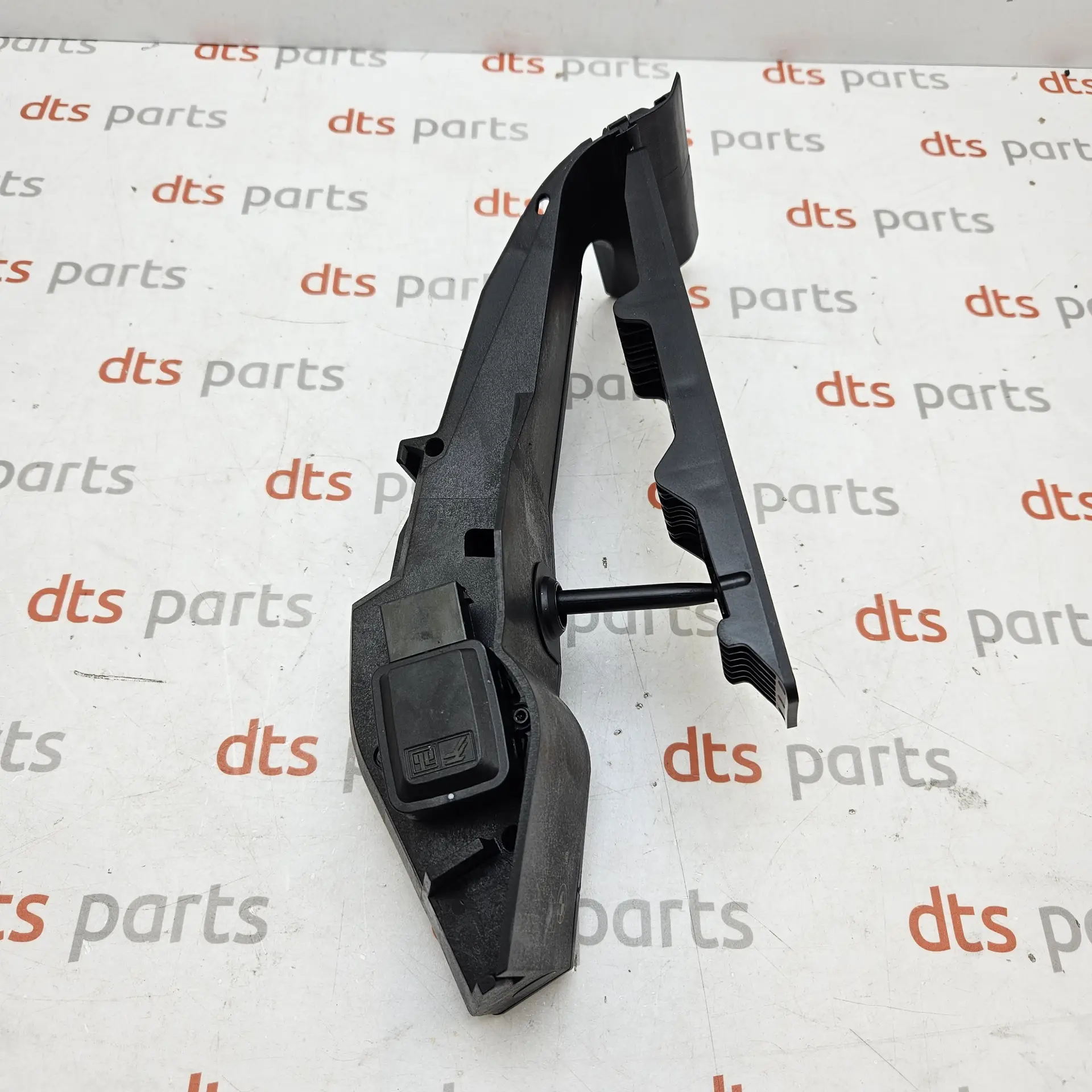 OEM BMW 35426786282 – Electronic accelerator throttle pedal travel sensor module