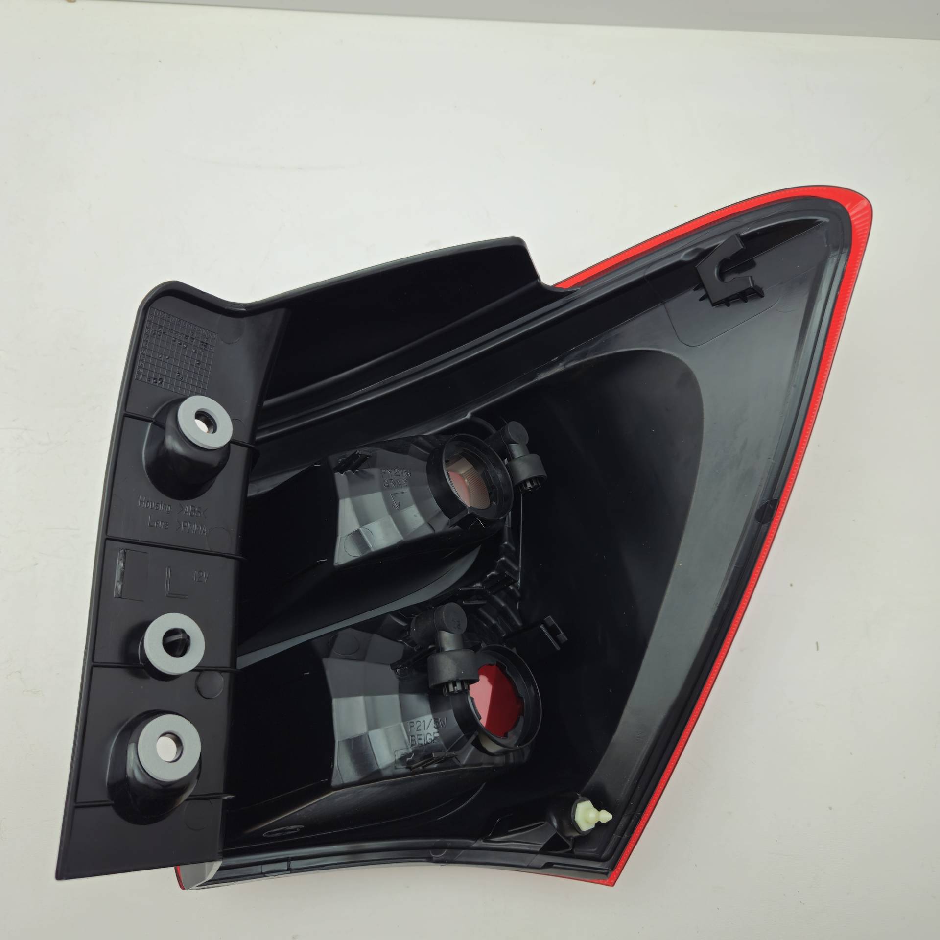 OEM Suzuki 3567061M10 – Left outer taillight