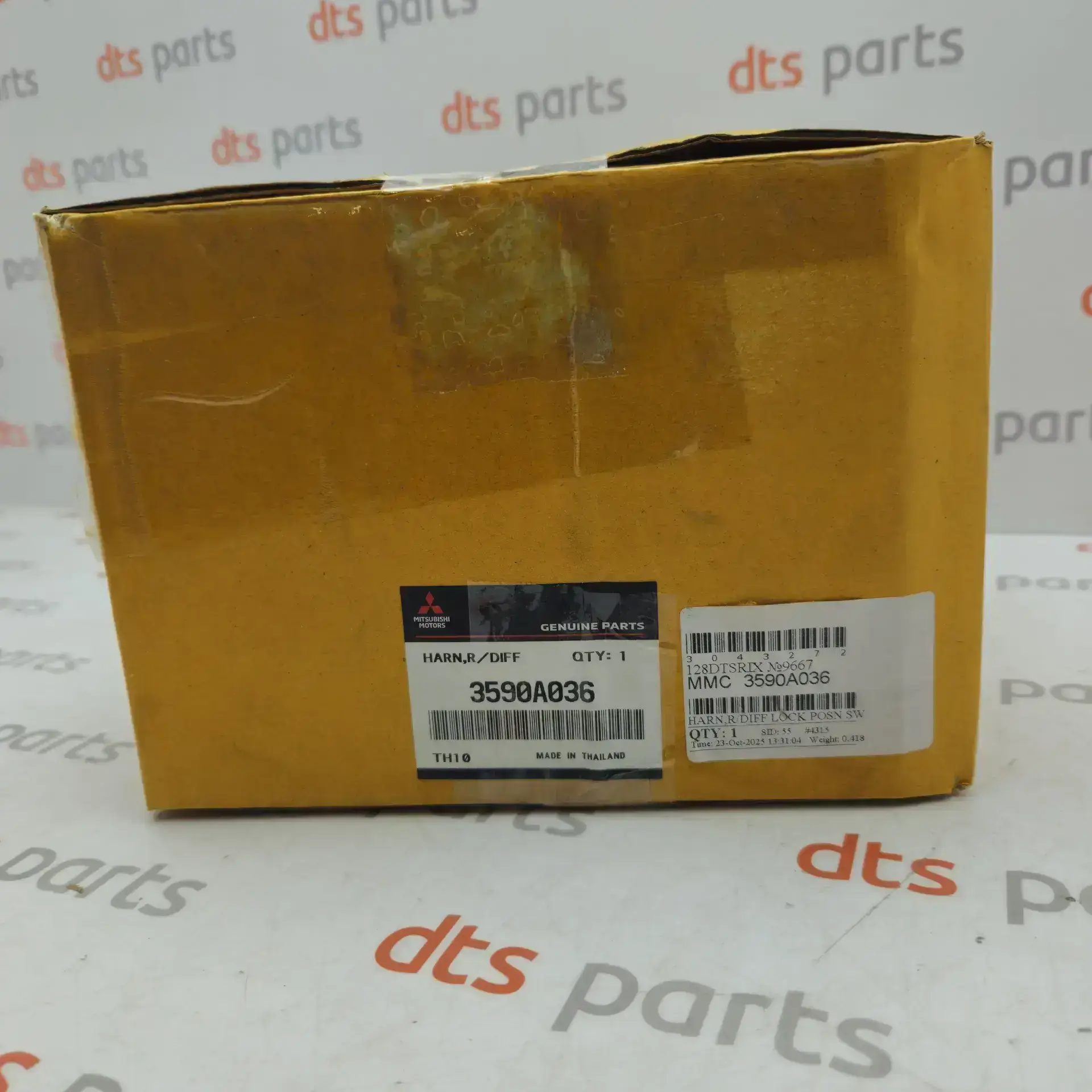 OEM Mitsubishi 3590A036 – HARNESS REAR DIFF LOCK POSITION SWITCH