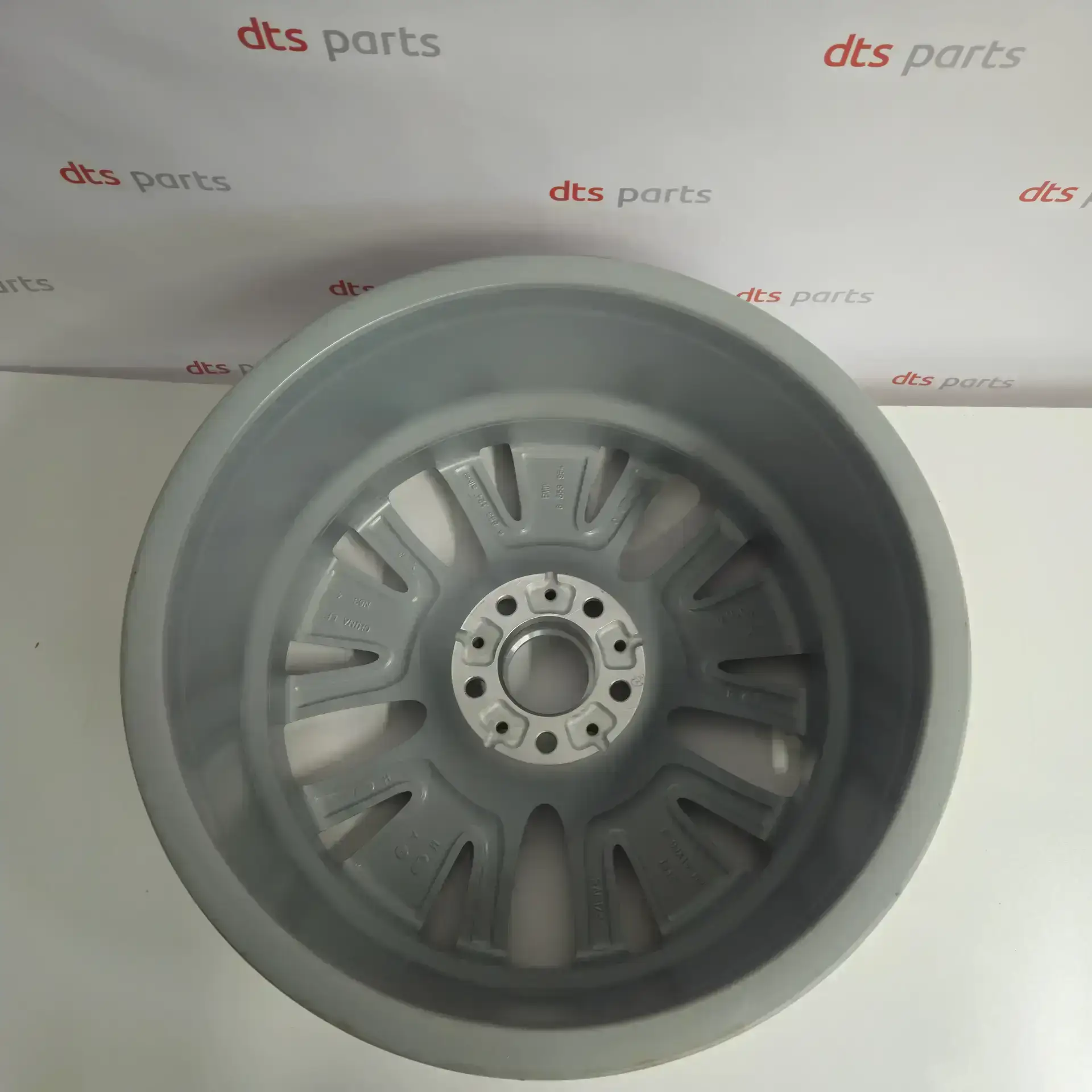OEM BMW 36116883124 – Light alloy disc wheel 19'' 9Jx19 ET:48