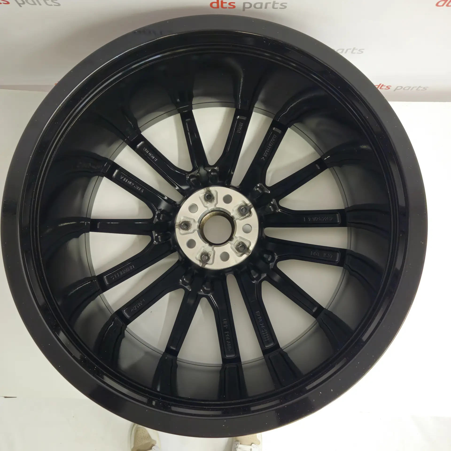 OEM BMW 36118090013 – Light alloy disc 9.5Jx22 ET:37