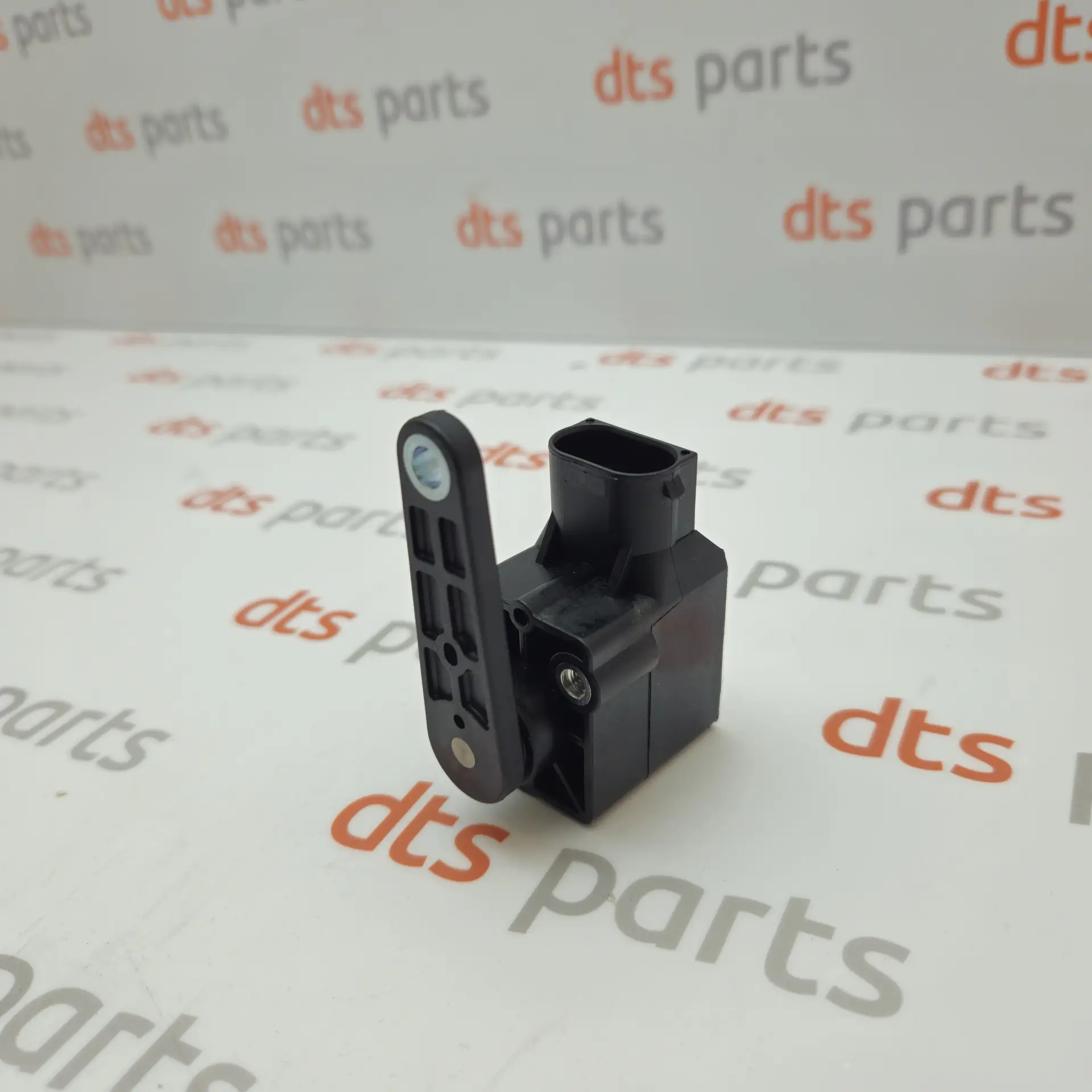 OEM BMW 37146784696 – Headlight level sensor