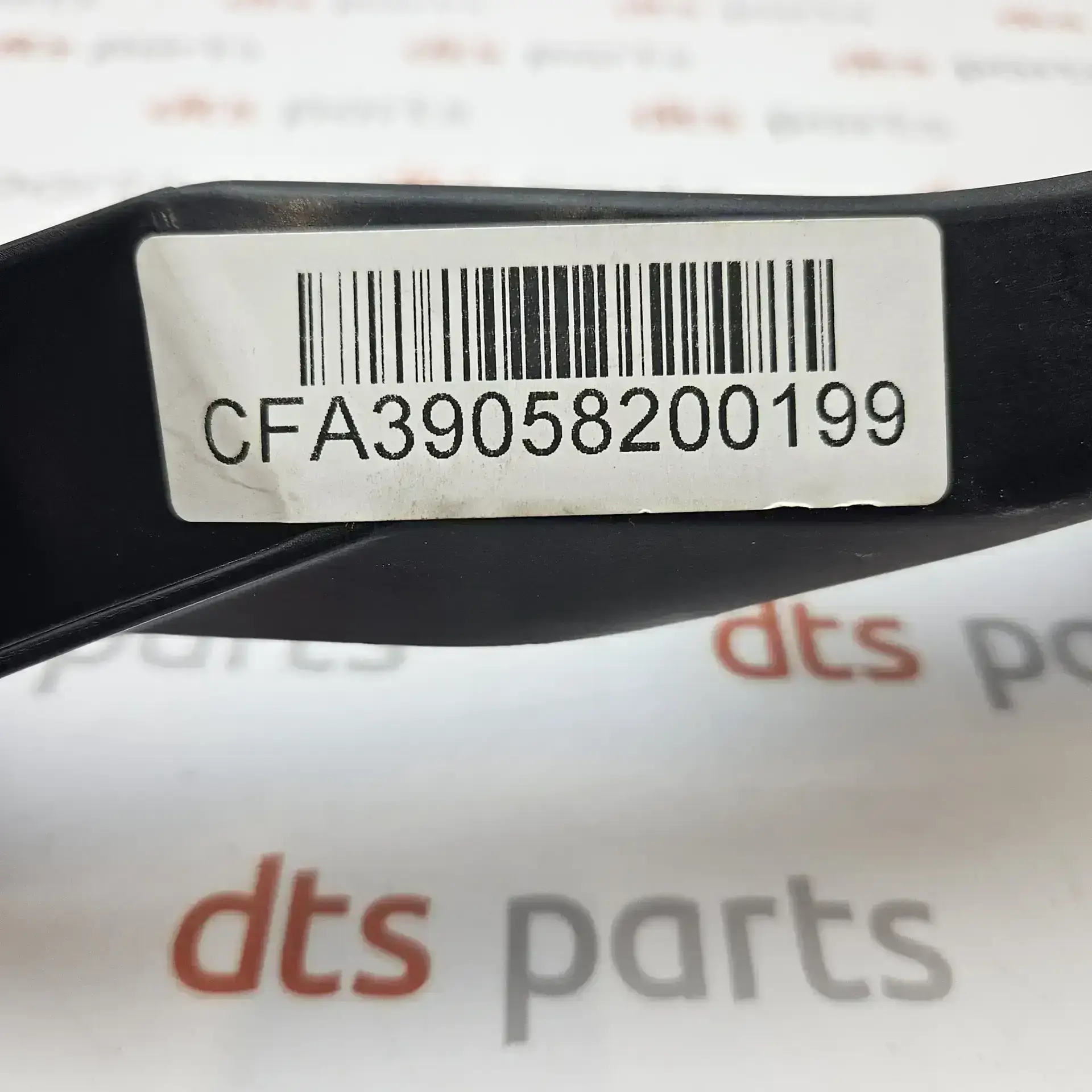 OEM Opel 39058200 – Left Front Bumper Support Bracket , Ar defektu