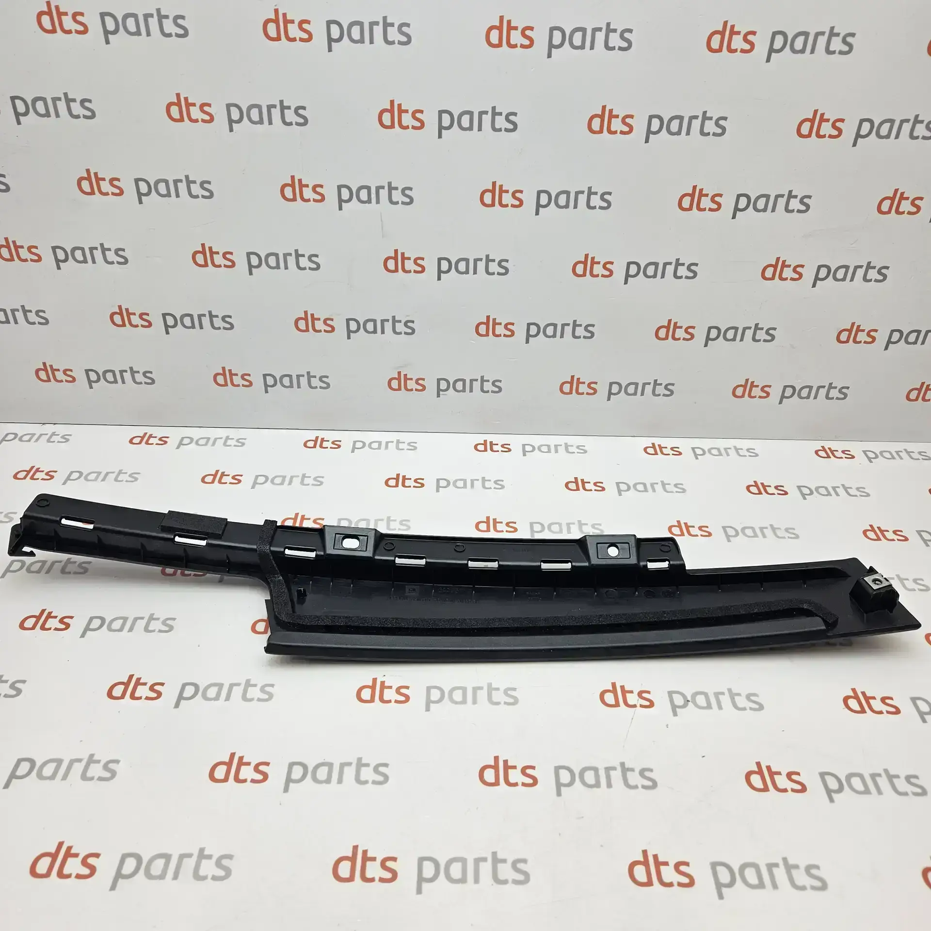 OEM PSA 39085717 – Front Door Exterior Trim