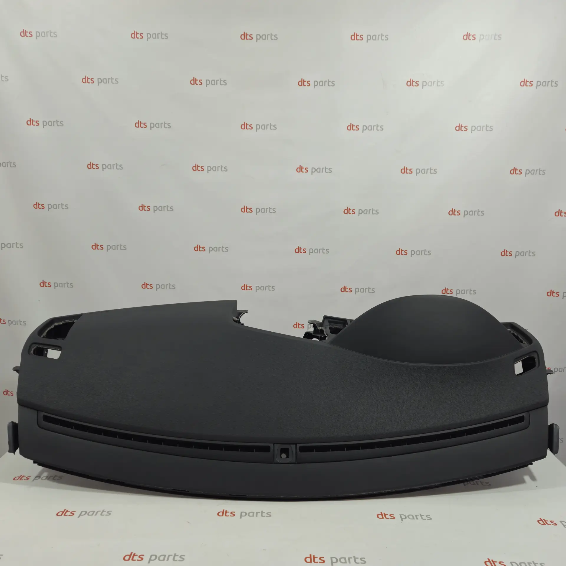 OEM Volvo 39826845 – Dashboard instrument panel