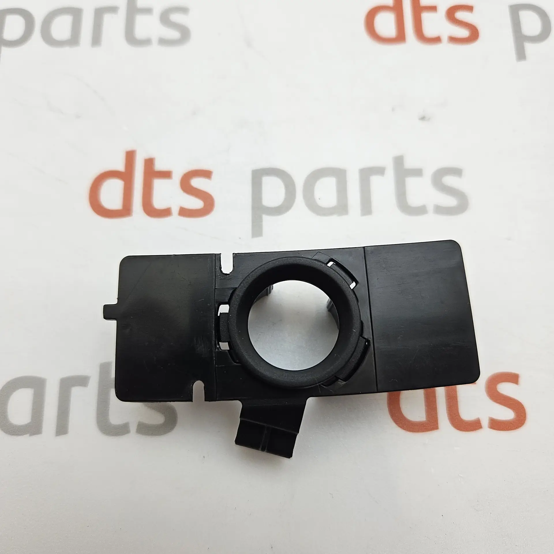 OEM Volvo 39849539 – Front right parking sensor holder