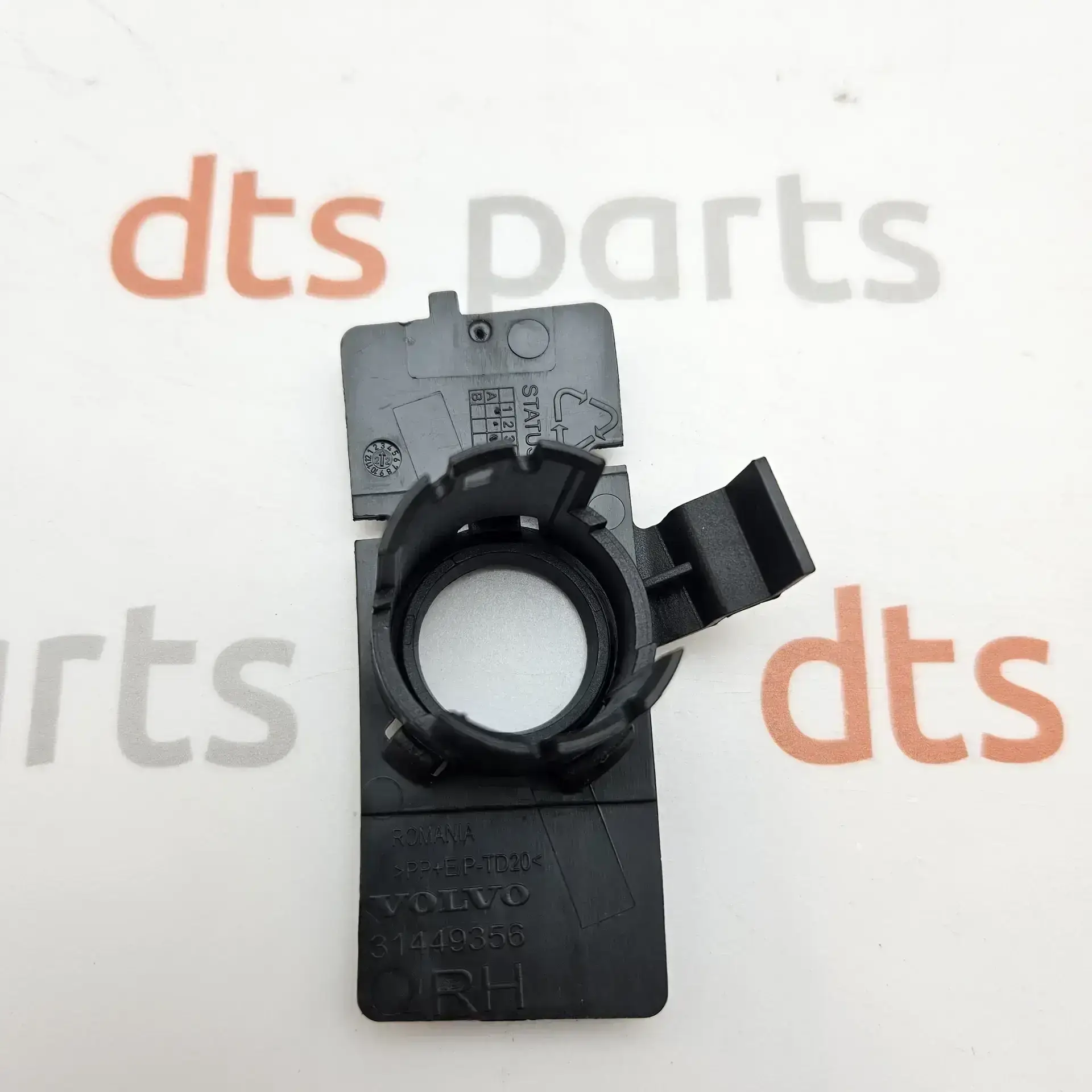 OEM Volvo 39849539 – Front right parking sensor holder
