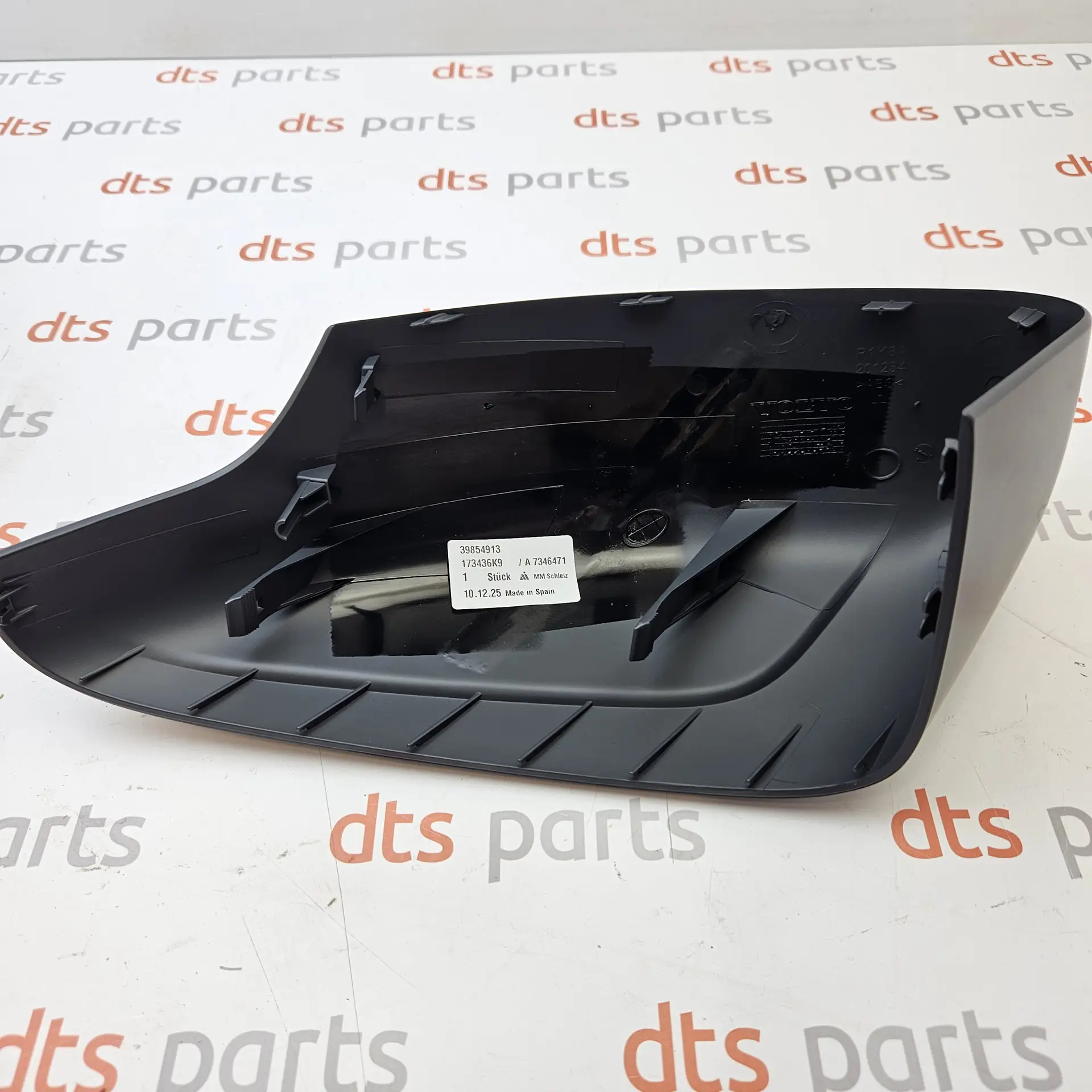 OEM Volvo 39854913 – Right front door mirror outer housing cover