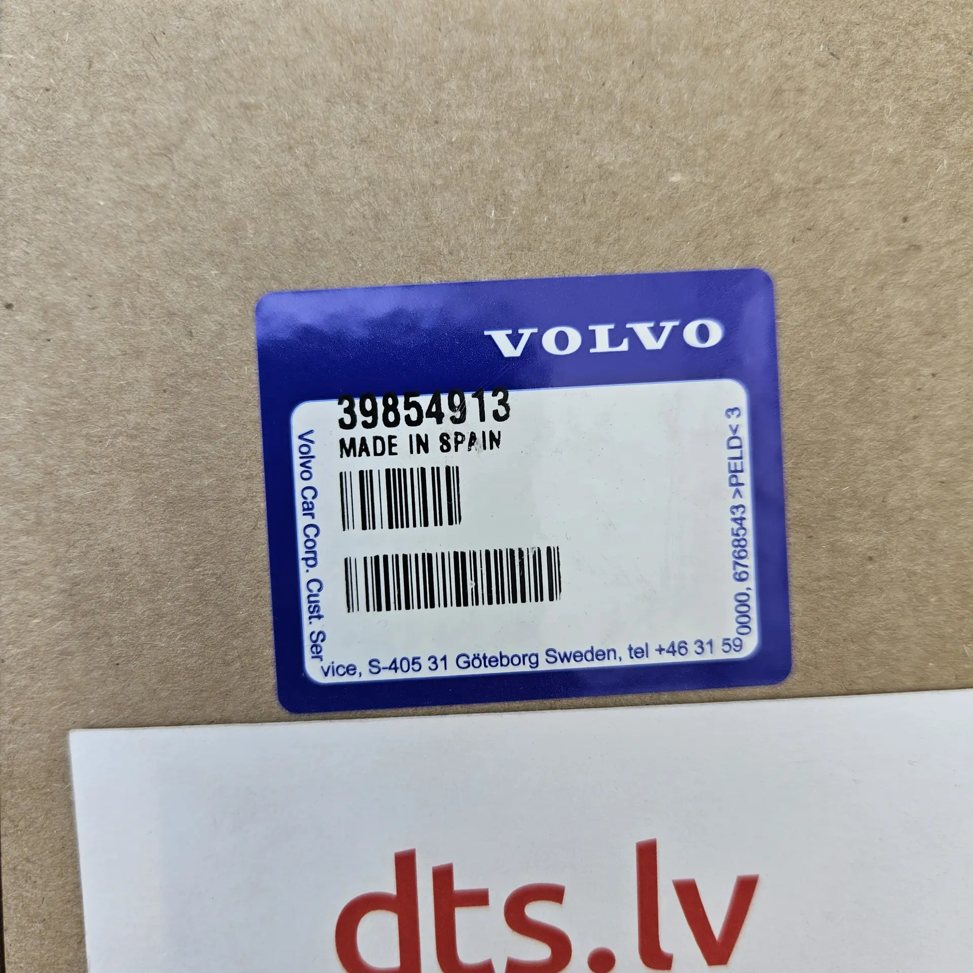 OEM Volvo 39854913 – Right front door mirror outer housing cover