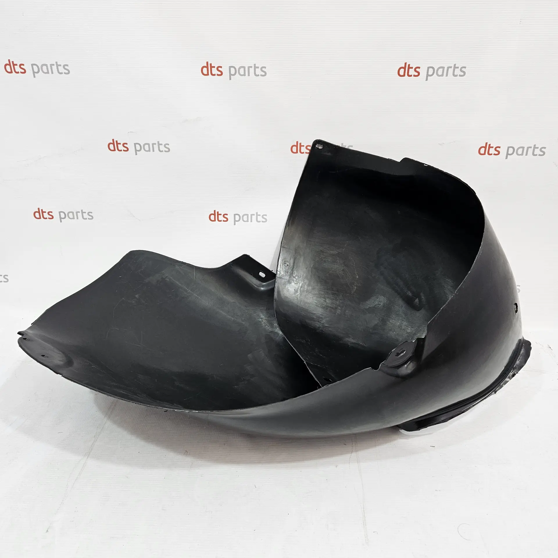 OEM VAG 3AA805977 – Front left splash shield