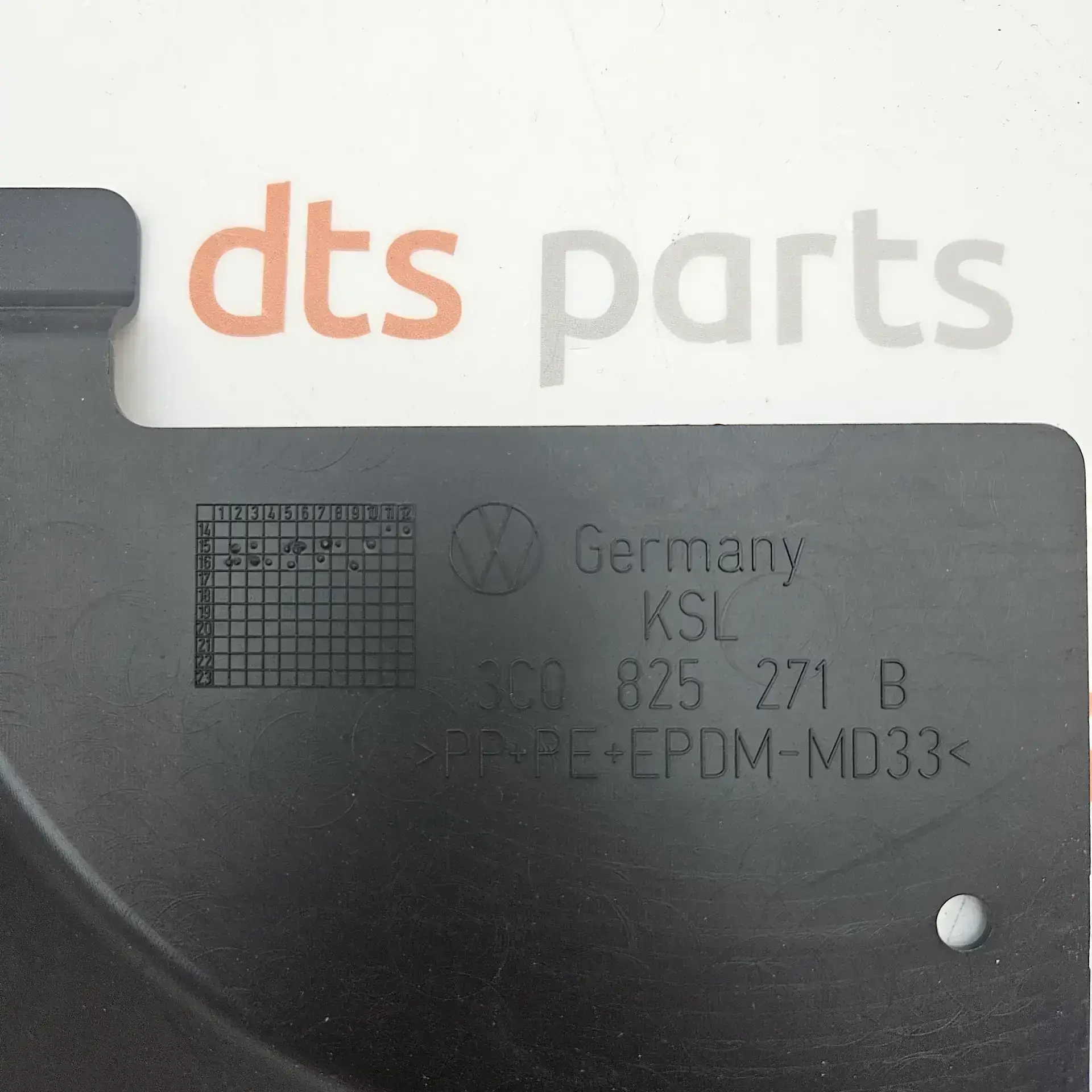 OEM VAG 3C0825271B – Floor Pan Splash Shield (Front)