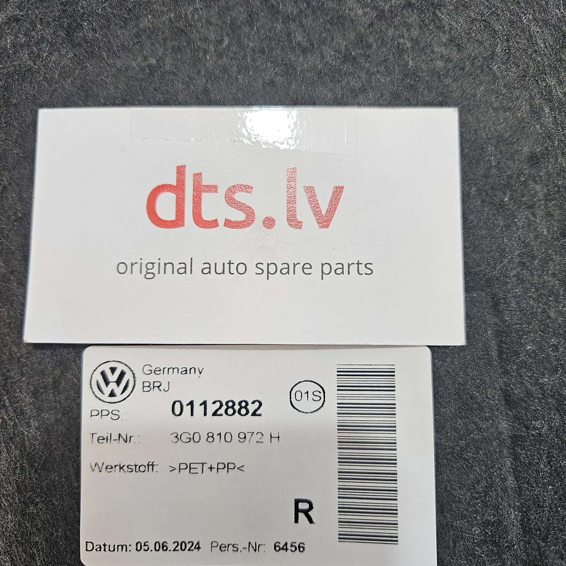 OEM Volkswagen 3G0810972H – Rear wheel arch inner fender housing splash guard liner
