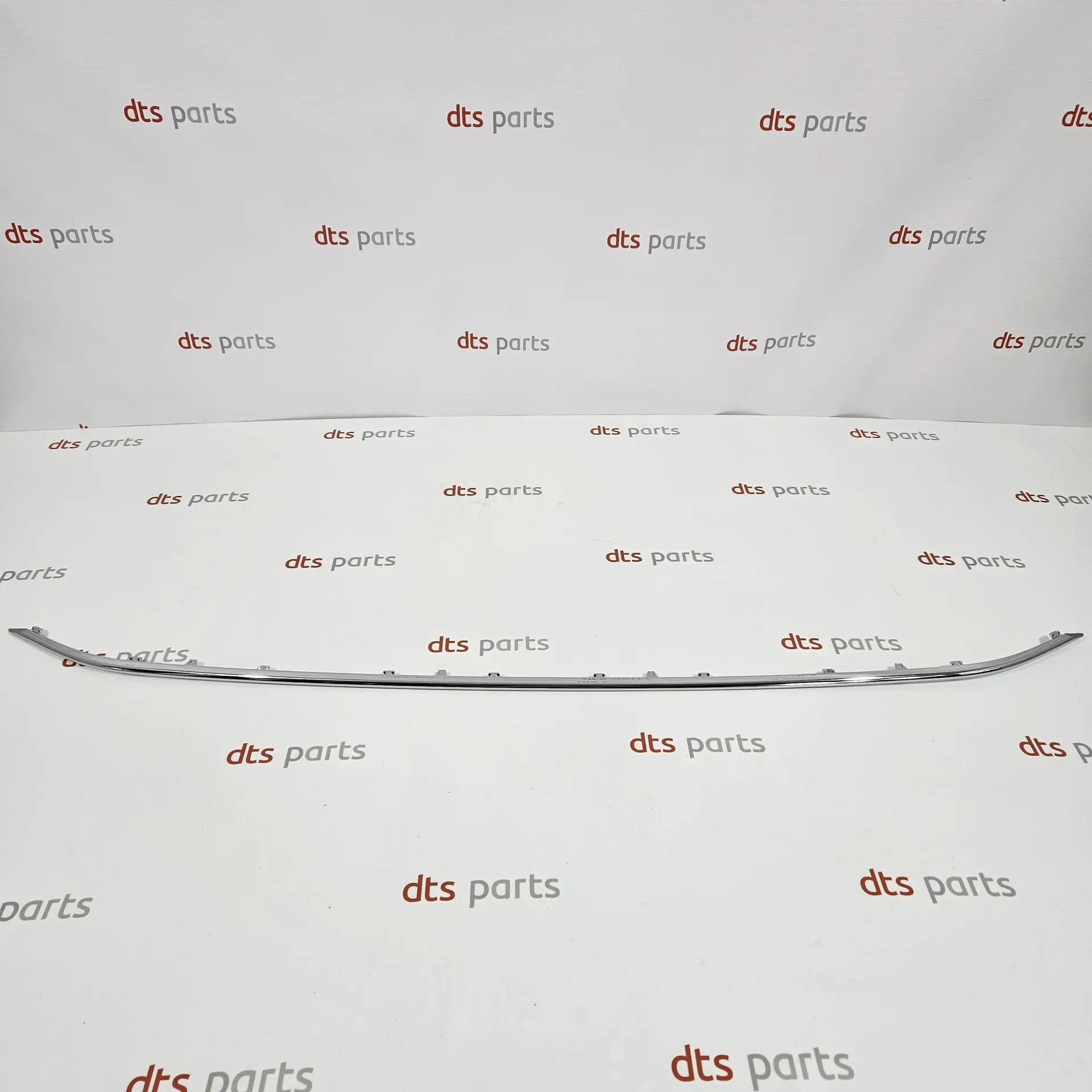 OEM Volkswagen 3G0853551B2ZZ – Front bumper grille moulding