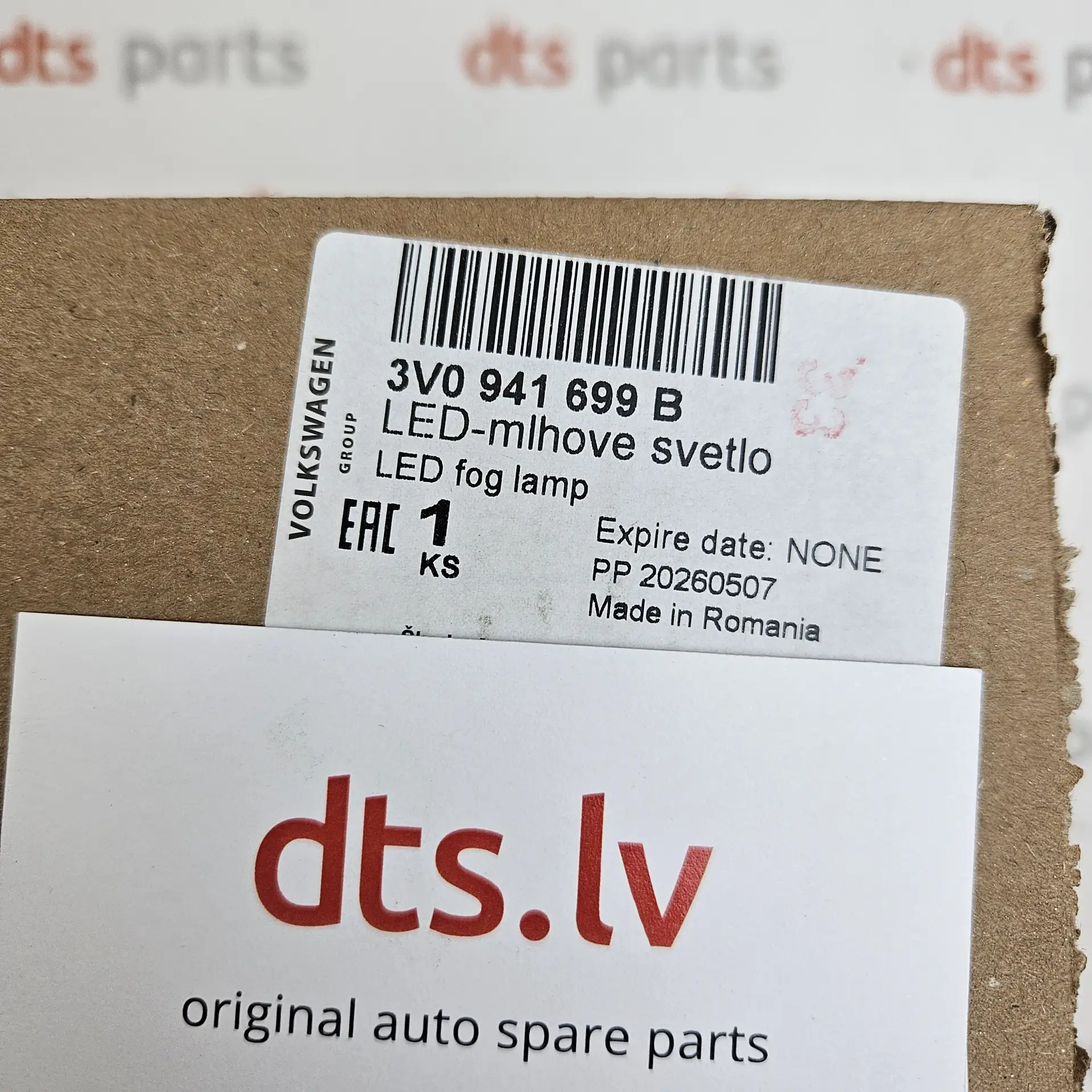 OEM VAG 3V0941699B – Front left fog light assembly