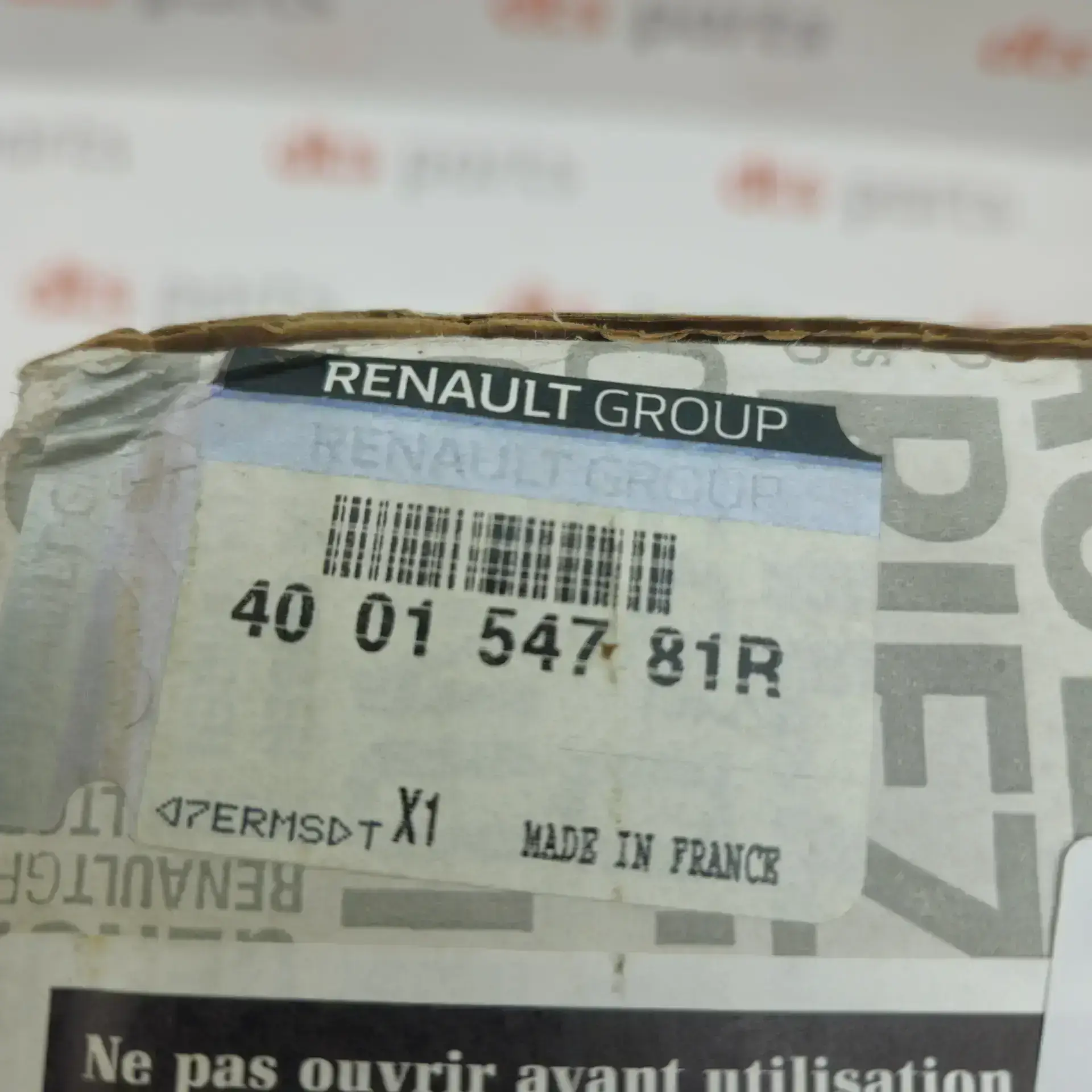 OEM Renault 400154781R – Left steering knuckle