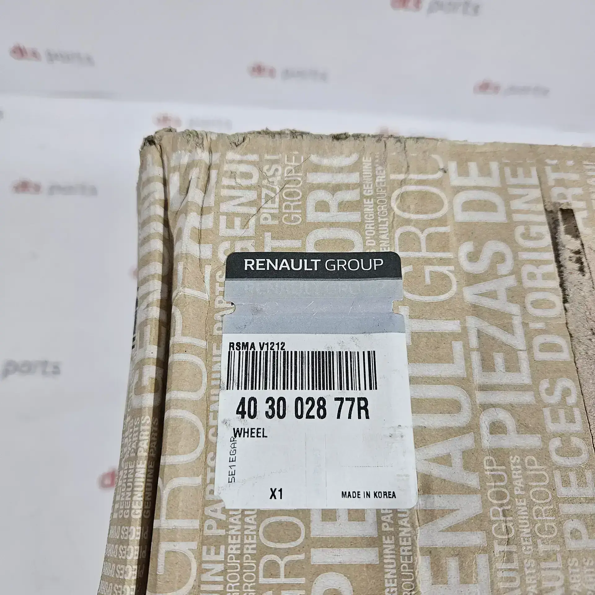 OEM Renault 403002877R – Light alloy rim